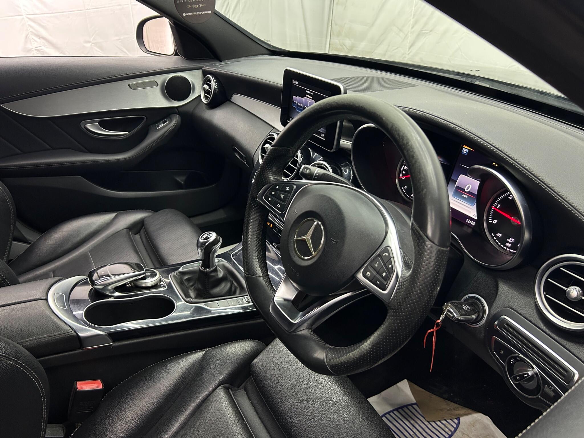 Mercedes-Benz C Class view 13