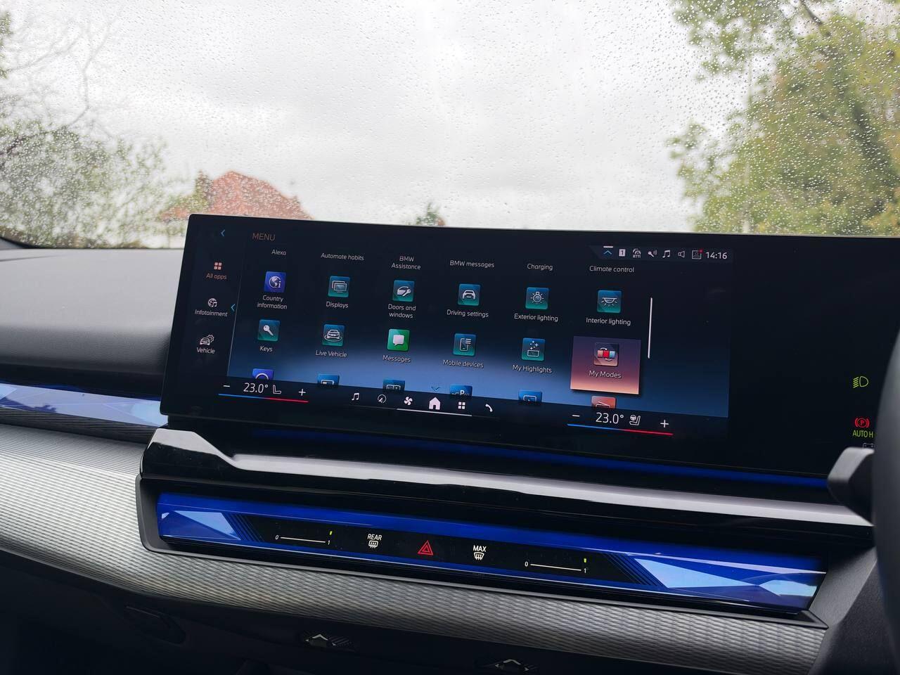 BMW i5 view 55