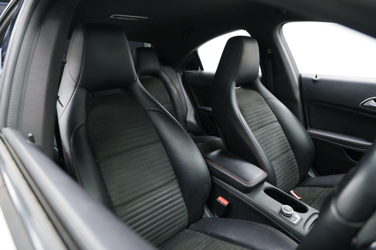 Mercedes-Benz Cla view 8