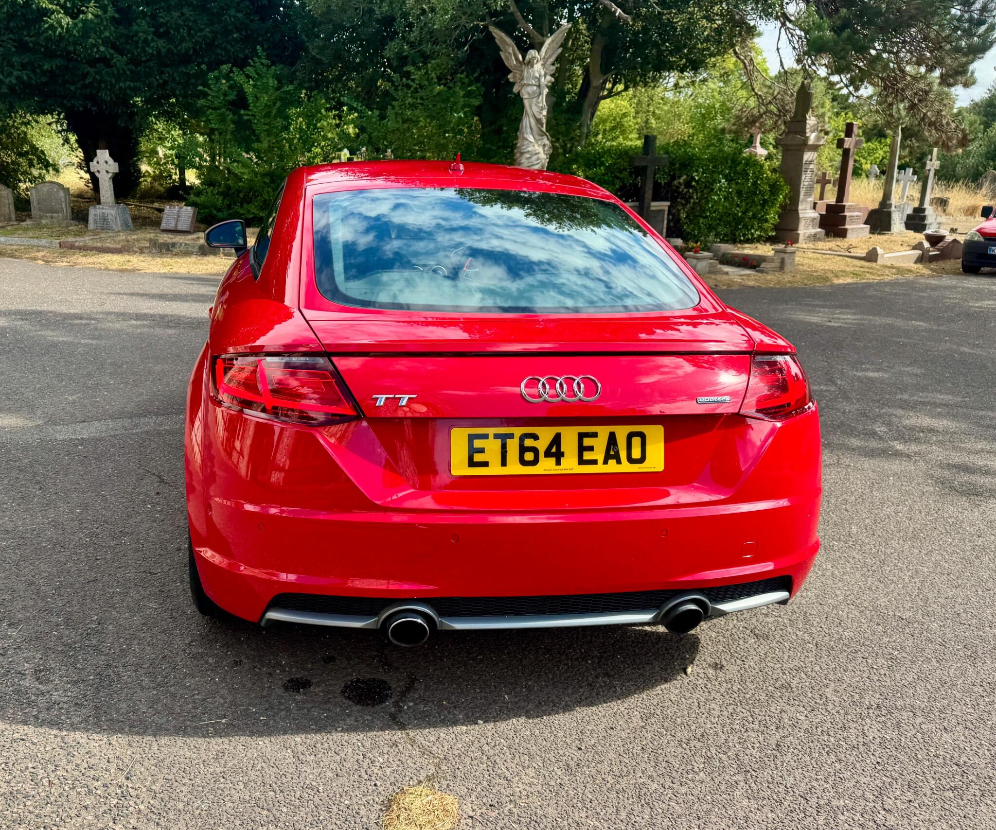 Audi TT view 18