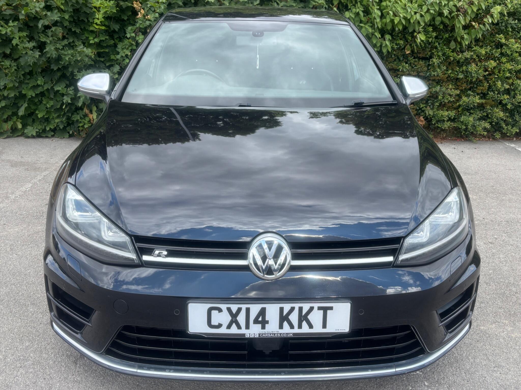 Volkswagen Golf view 2