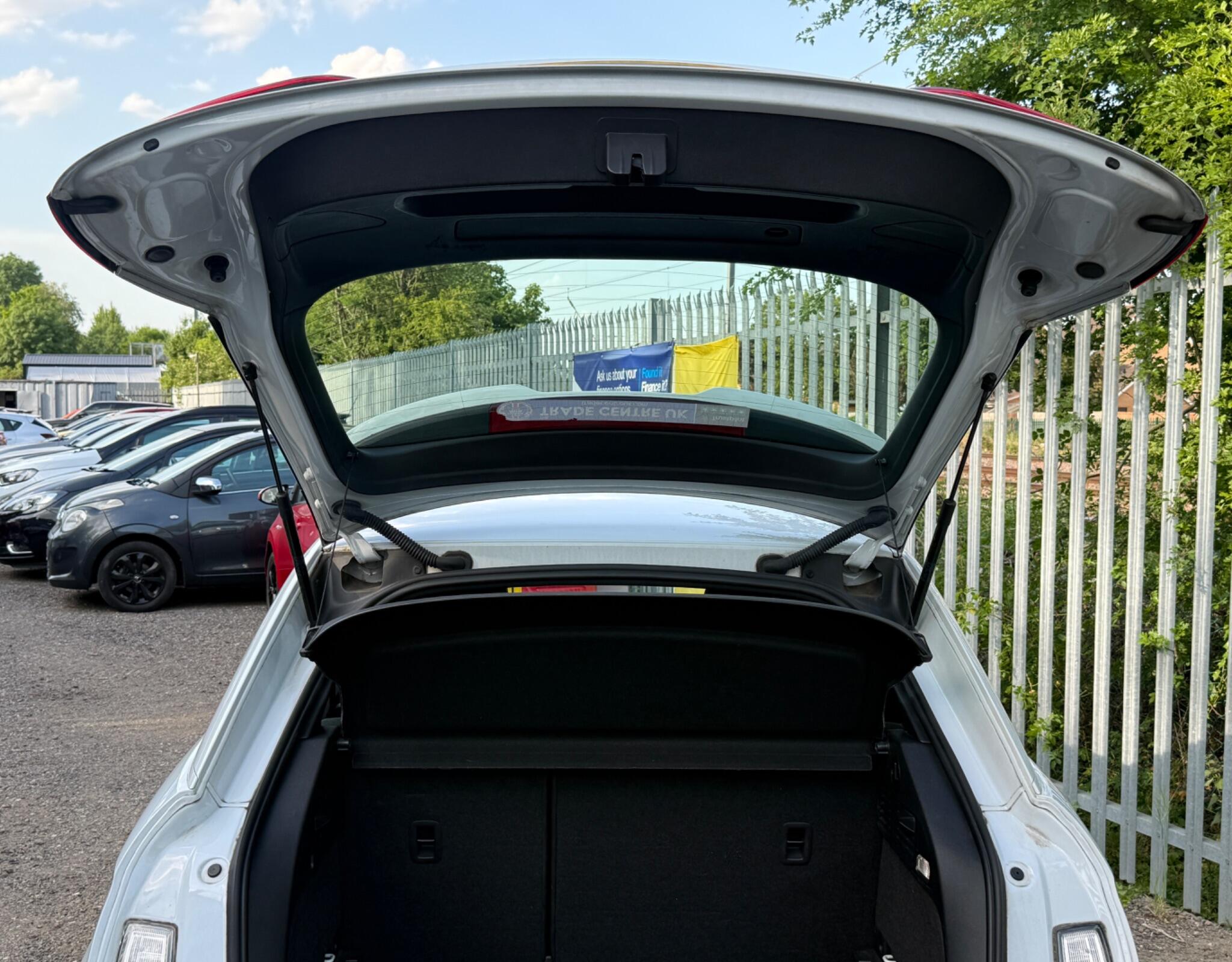 2015 Audi A1 image 38