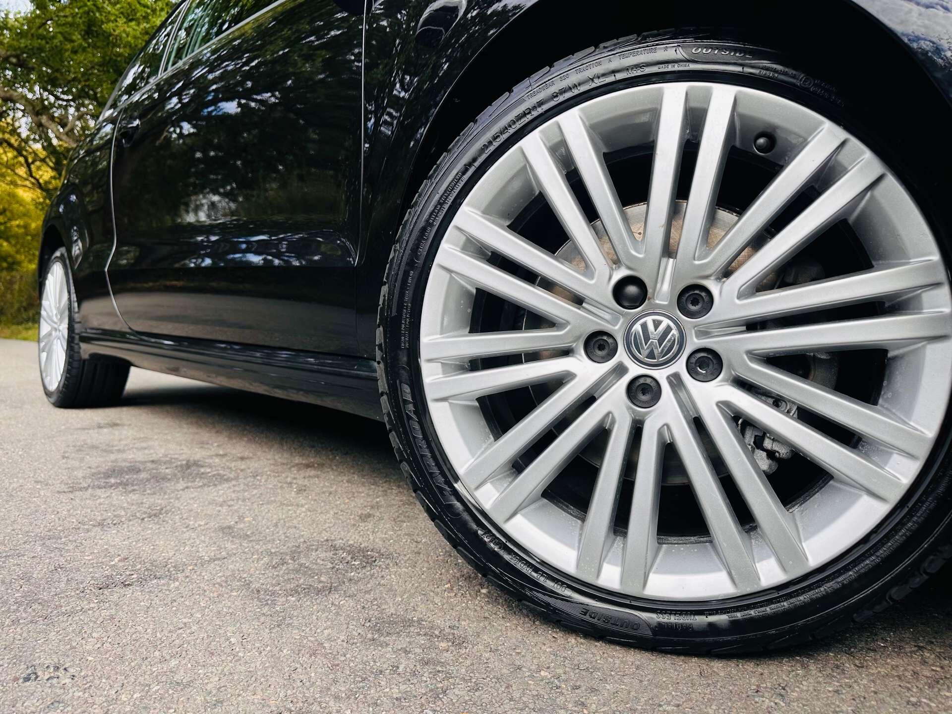 Volkswagen Polo view 40