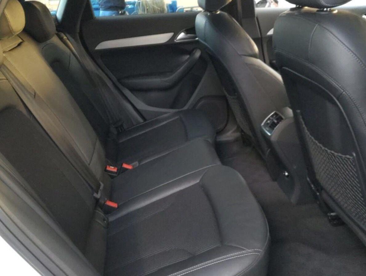 Audi Q3 view 6