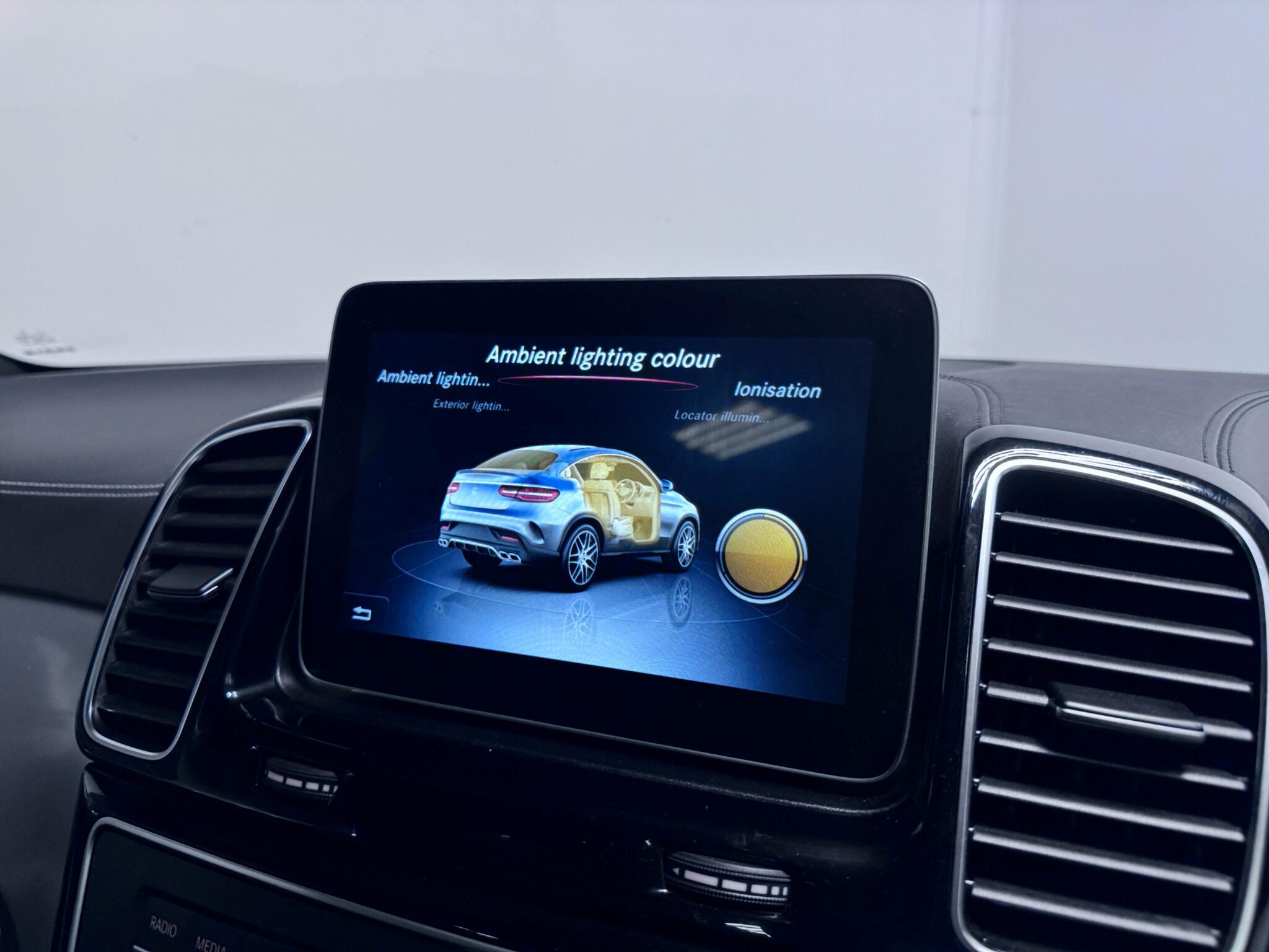 Mercedes-Benz Gle view 62
