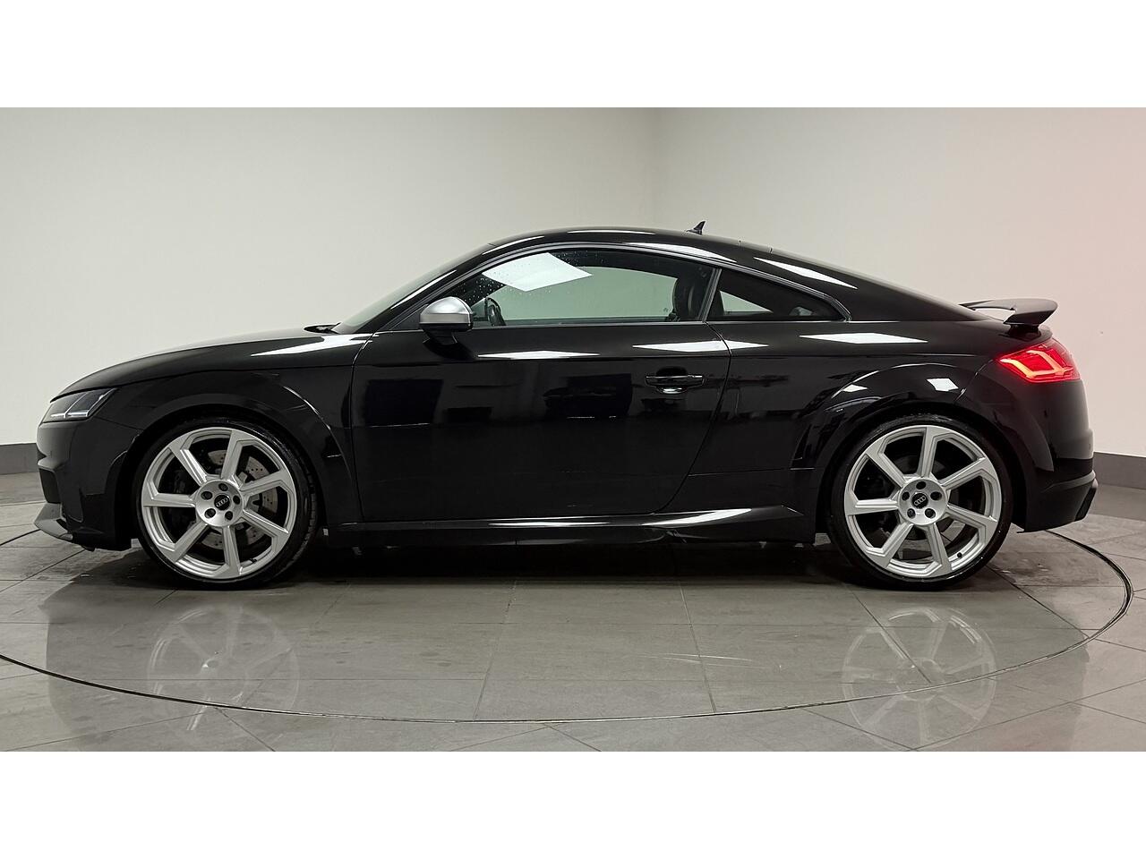Audi TT RS view 4