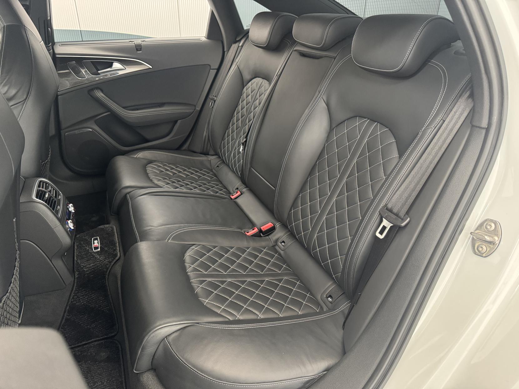 Audi S6 Saloon view 55