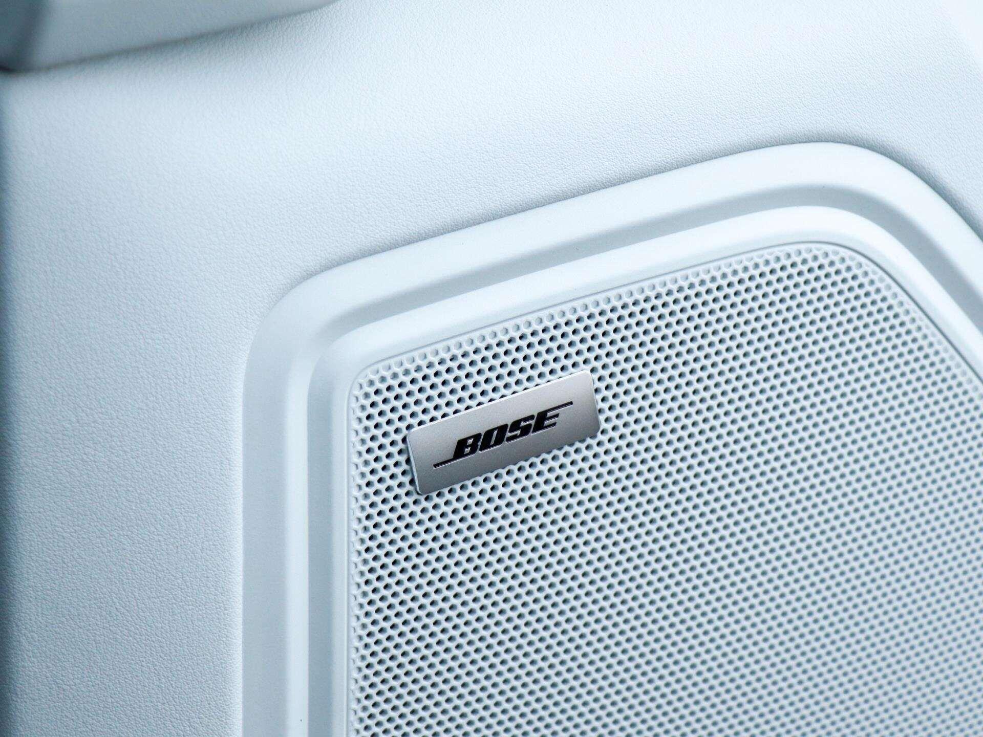 Porsche Macan view 24