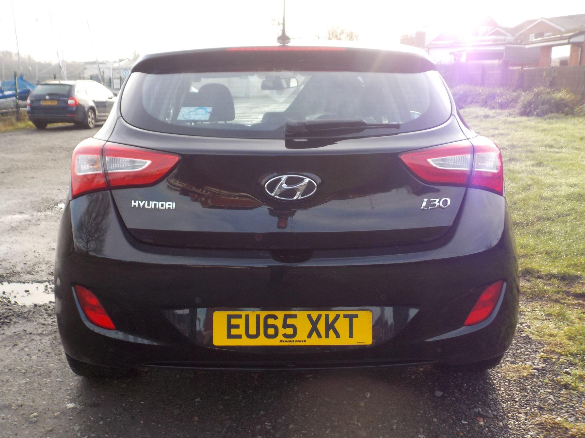 Hyundai i30 1.6 CRDi Blue Drive Premium Euro 6 (s/s) 5dr
