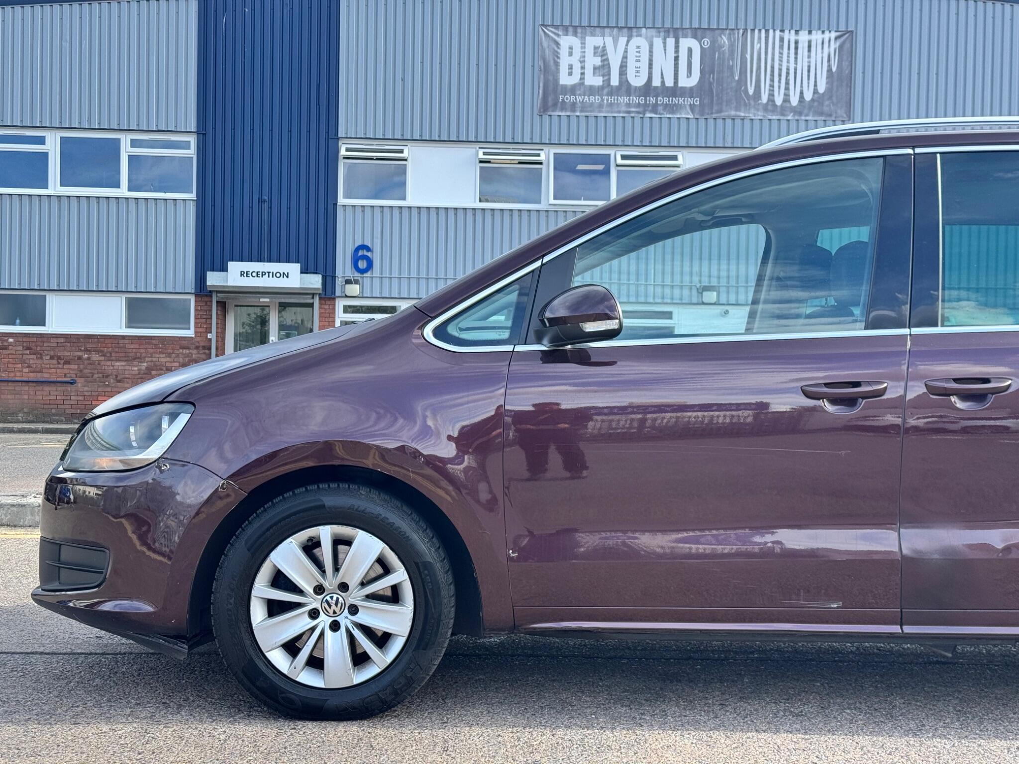 Volkswagen Sharan view 10