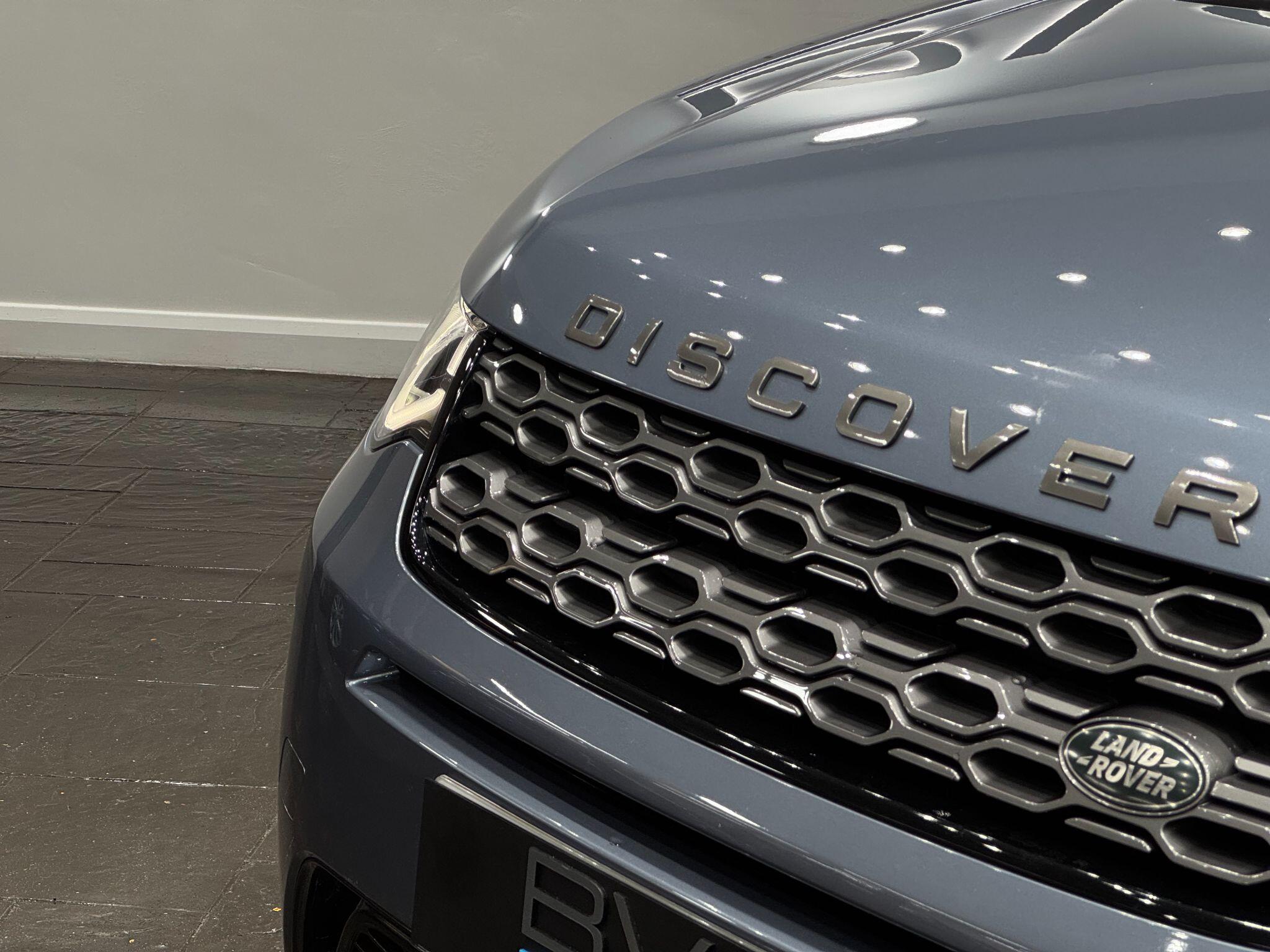 Land Rover Discovery Sport view 9