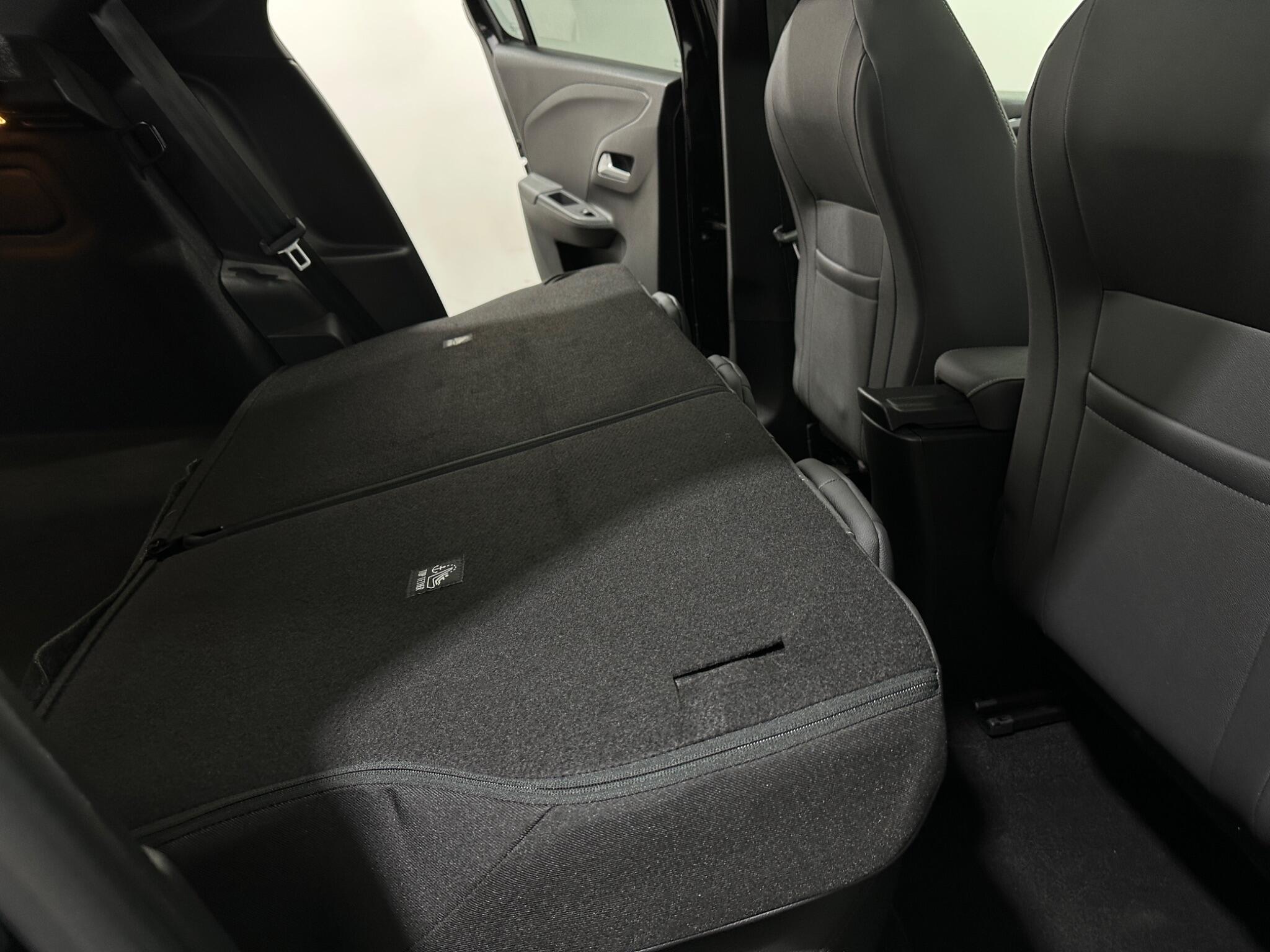 Vauxhall Corsa view 46