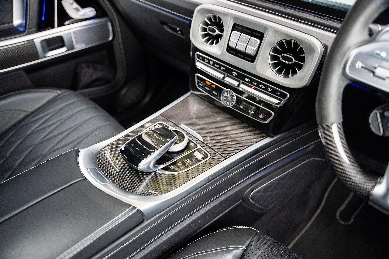 Mercedes-Benz G-Class view 38