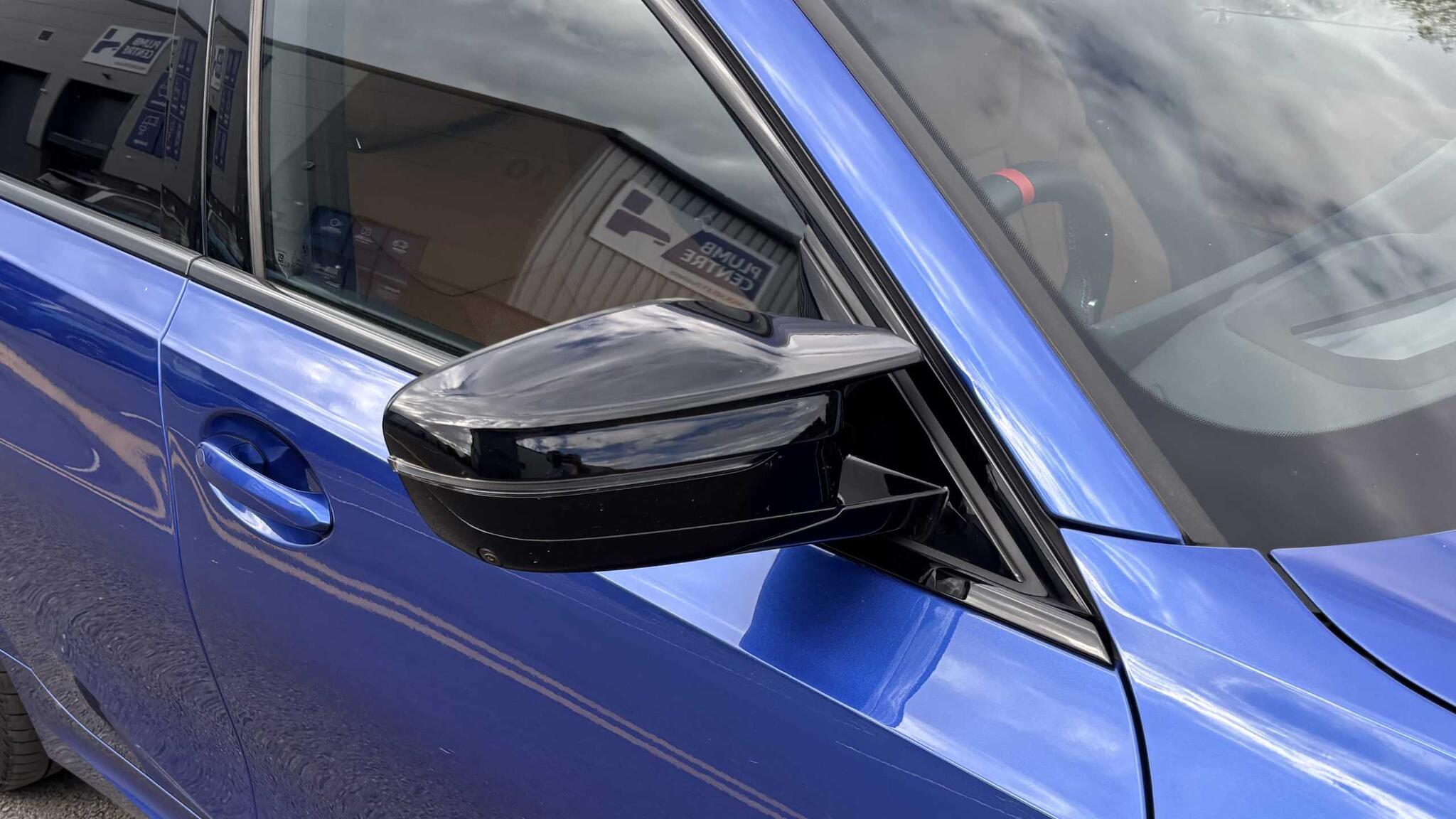 BMW 3 Series view 37