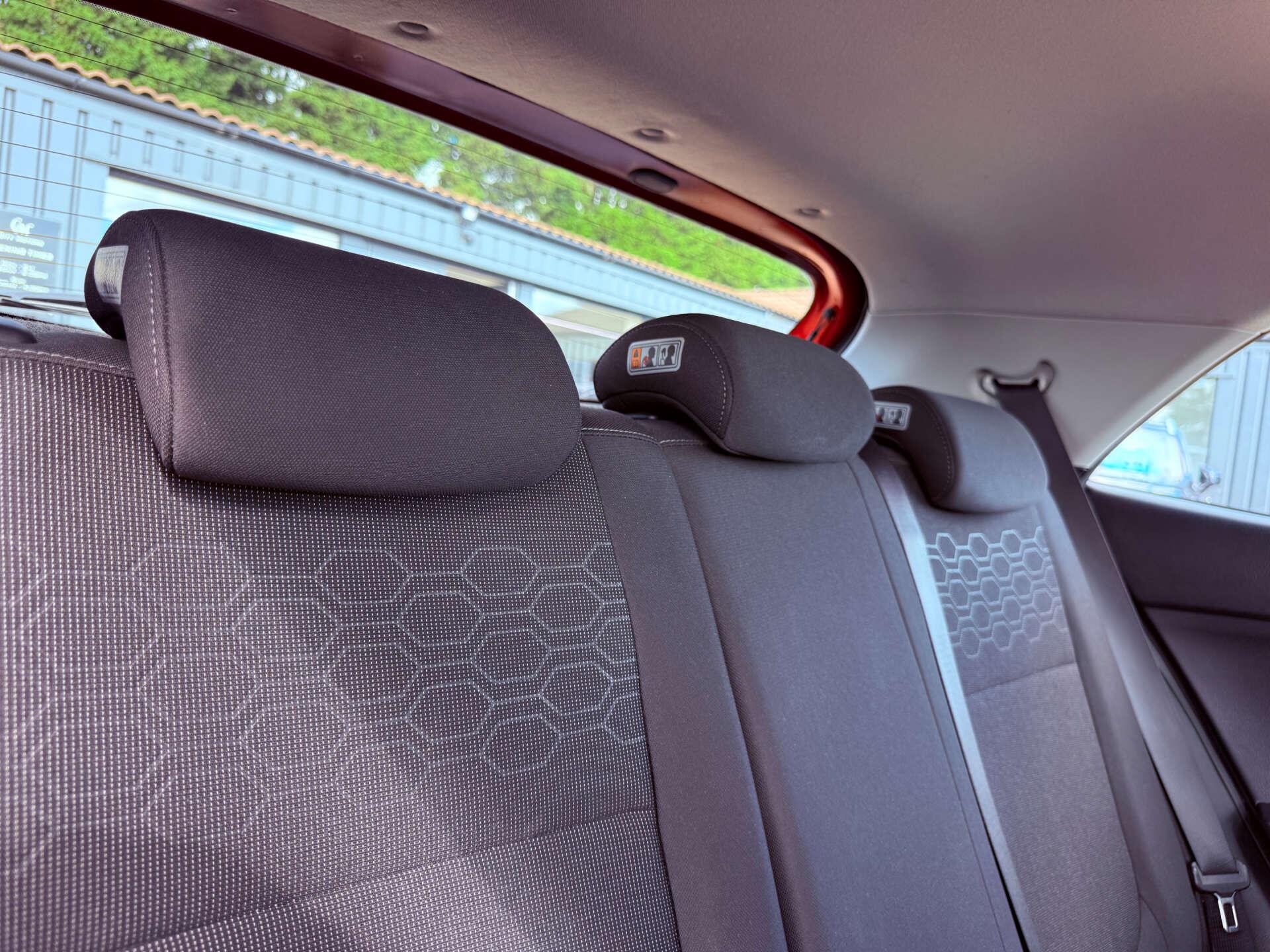 Kia Rio view 64