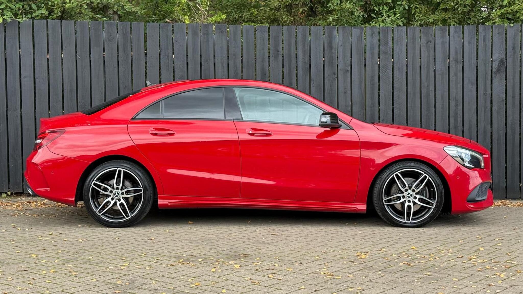 Mercedes-Benz Cla view 11