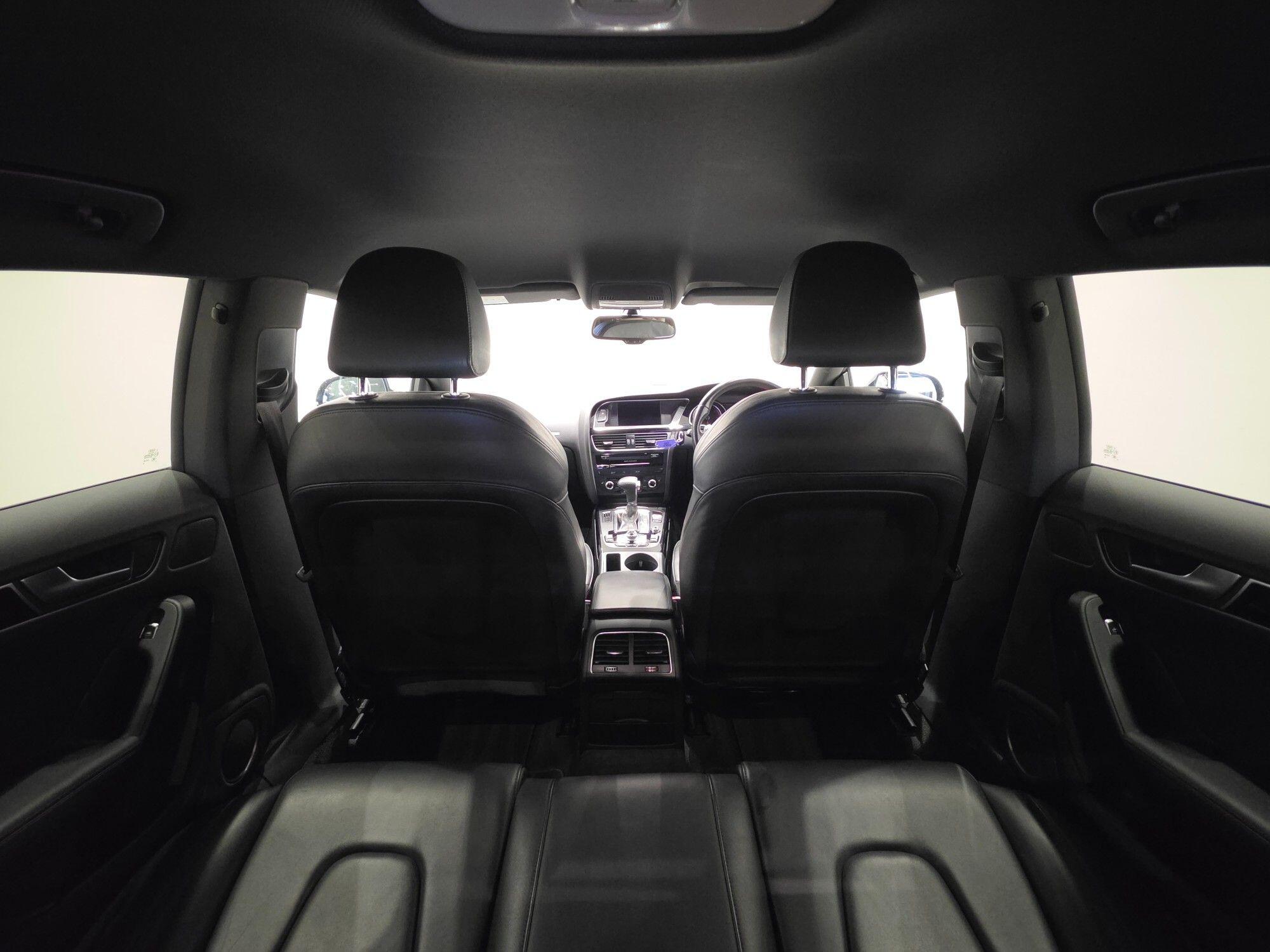 Audi A5 view 24