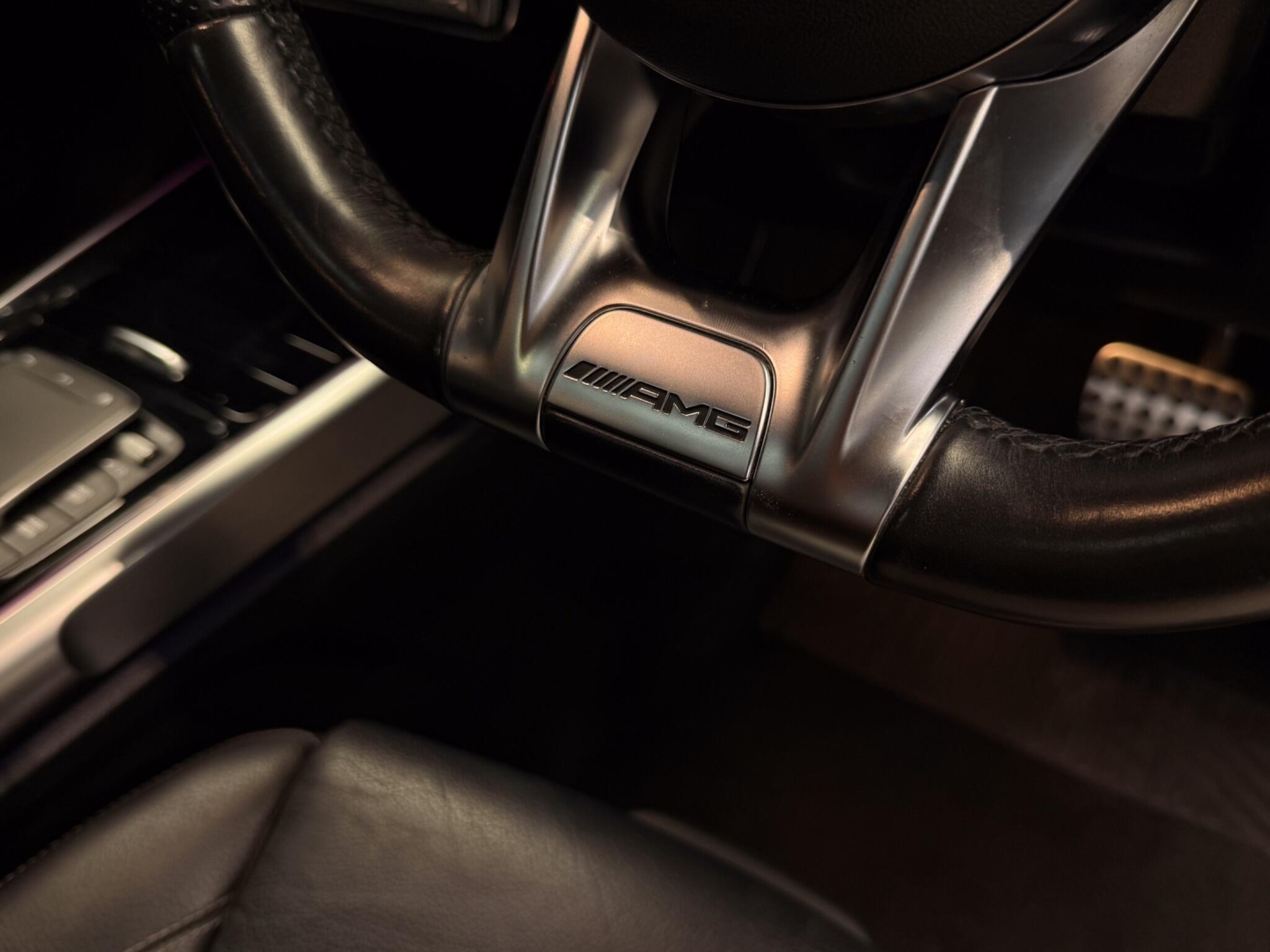 Mercedes-Benz GLB view 32