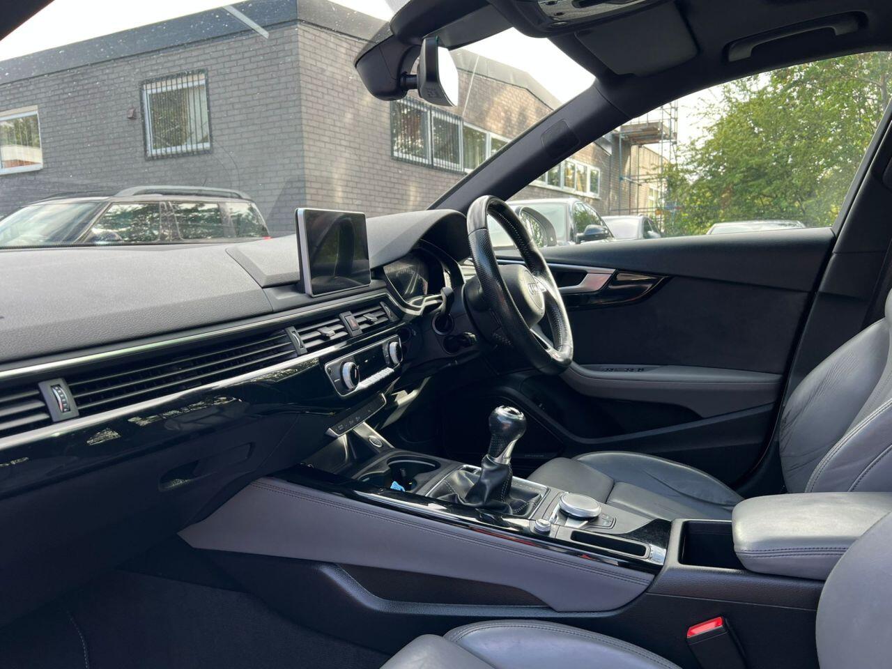 Audi A4 view 17
