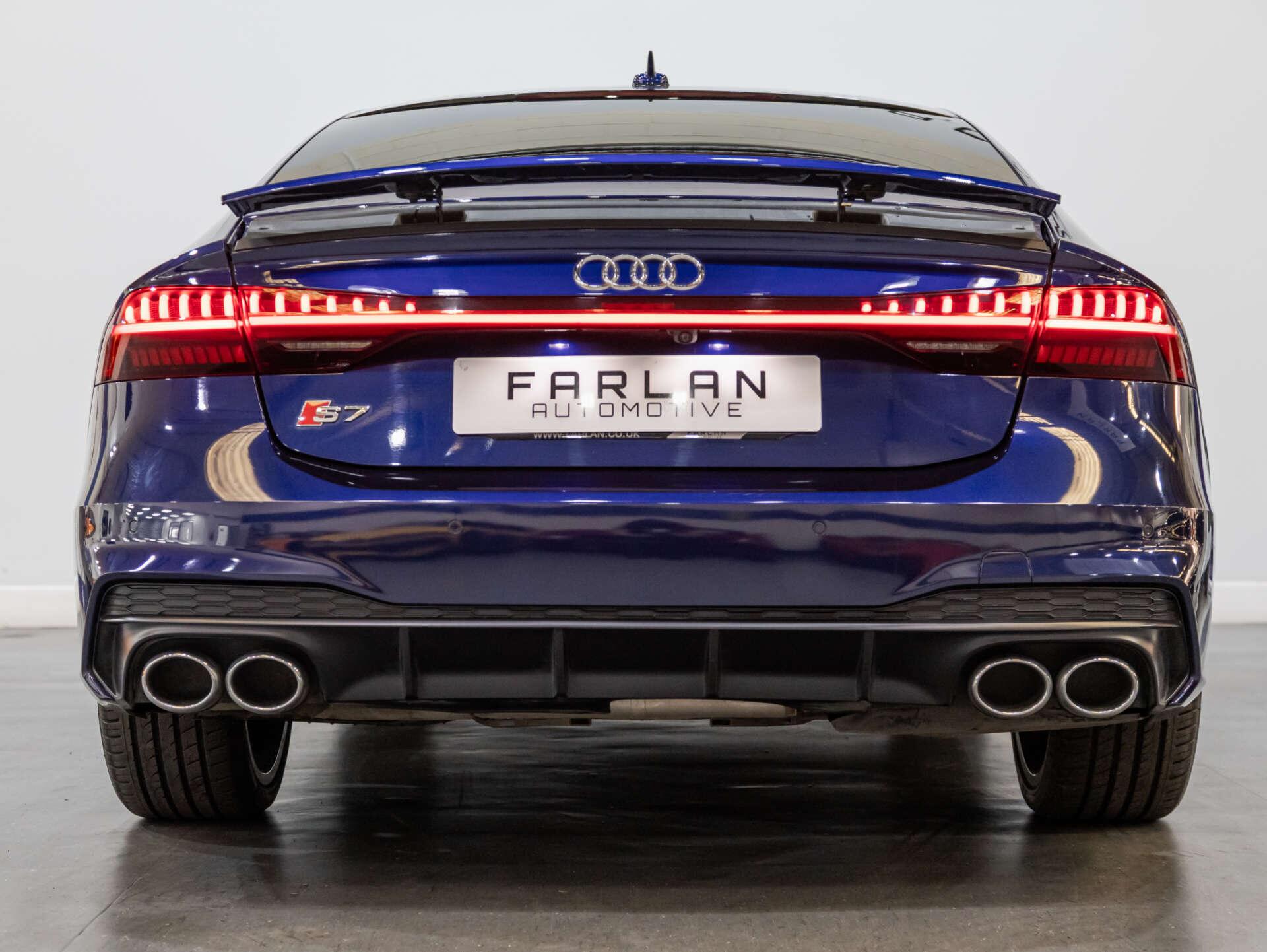 Audi S7 view 33
