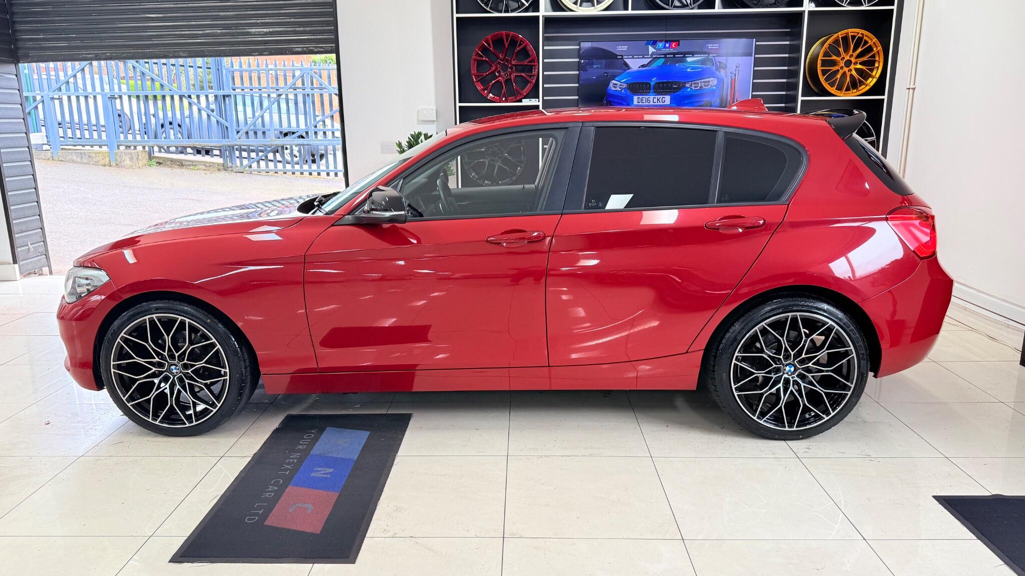 BMW 1 Series view 5