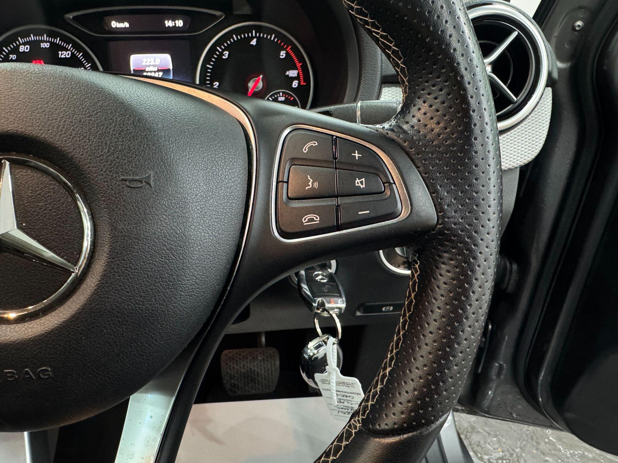 Mercedes-Benz B-Class view 32