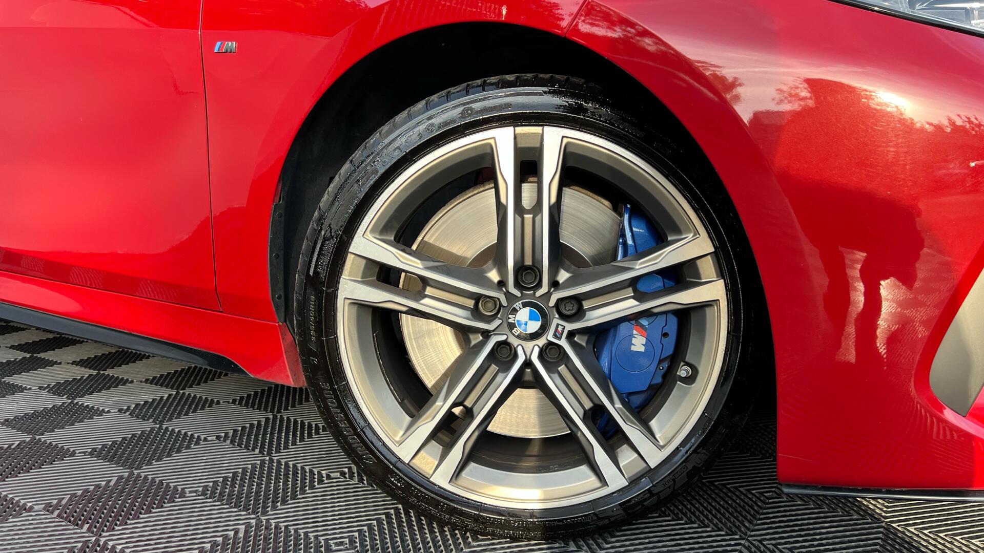 BMW 1 Series view 25