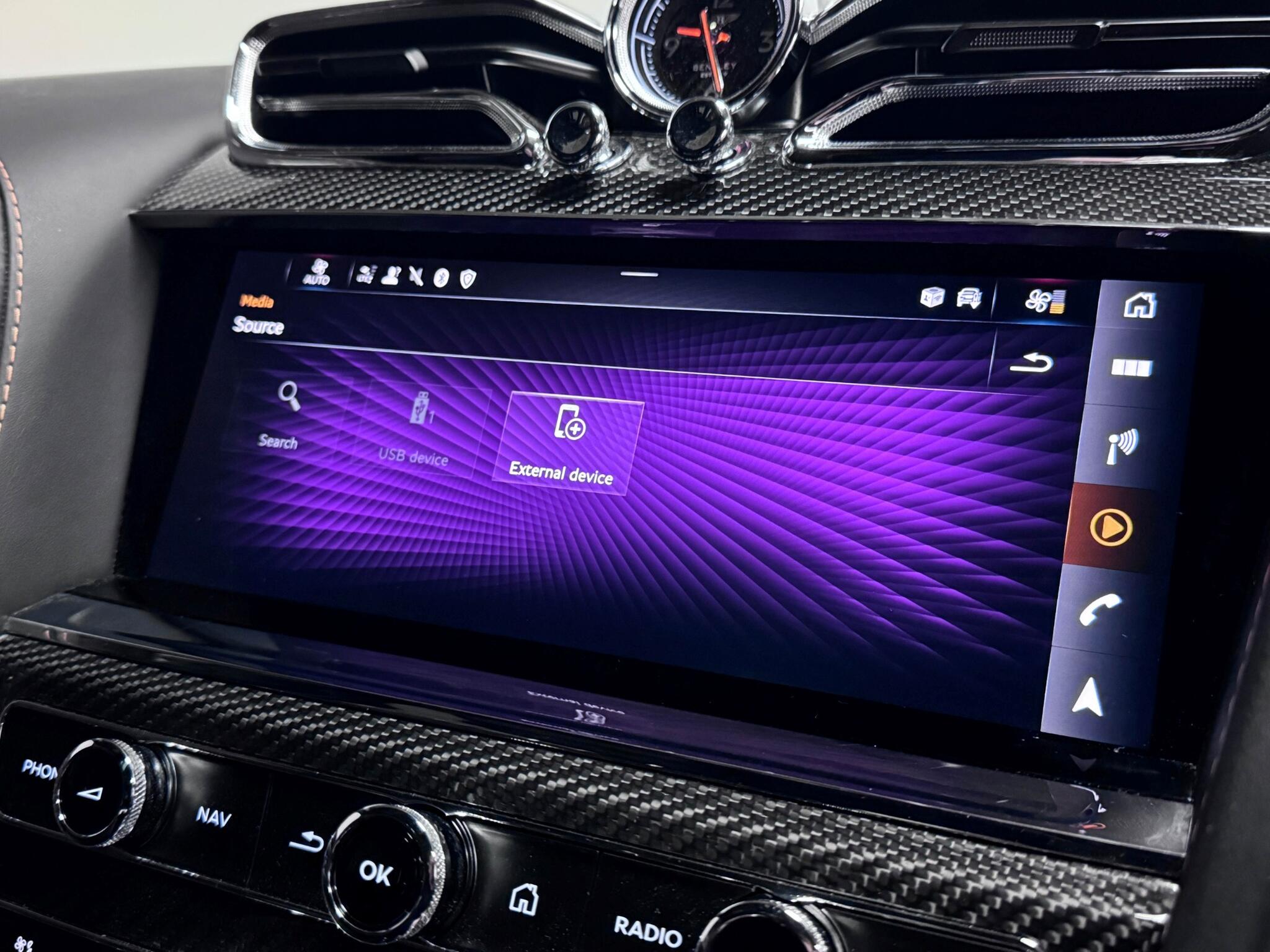 Bentley Bentayga view 73