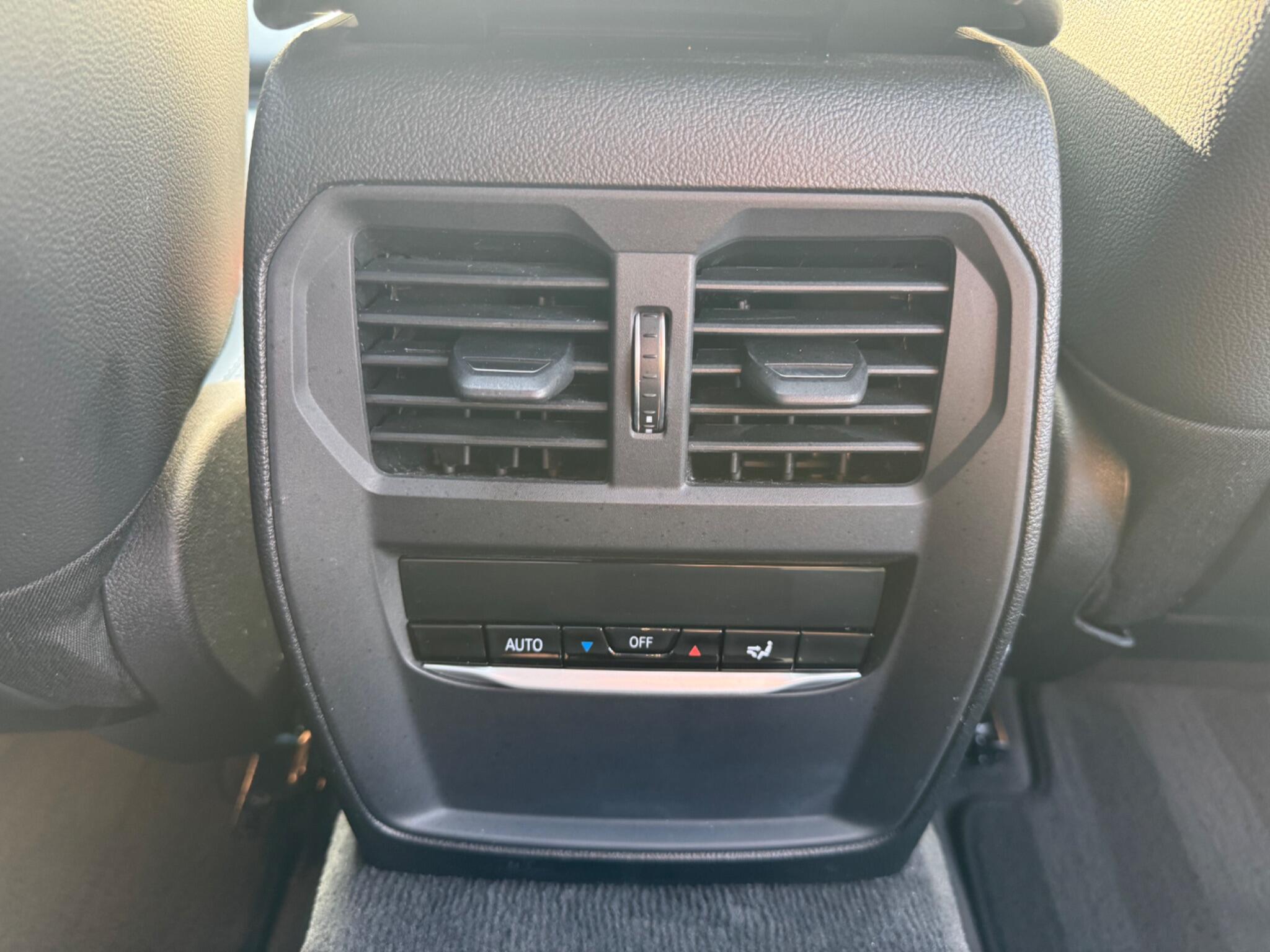 BMW 3 Series view 34