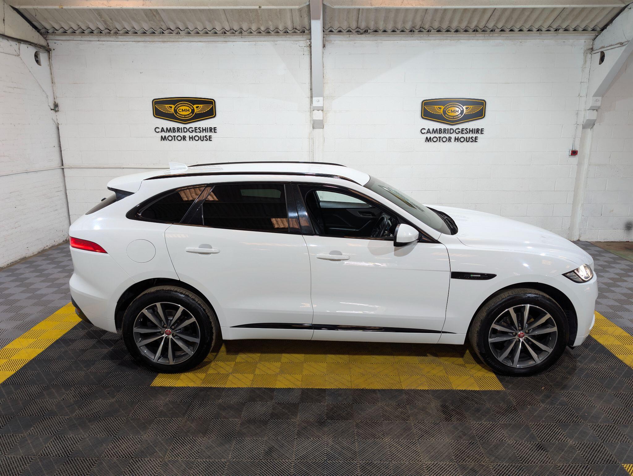 Jaguar F-Pace view 13