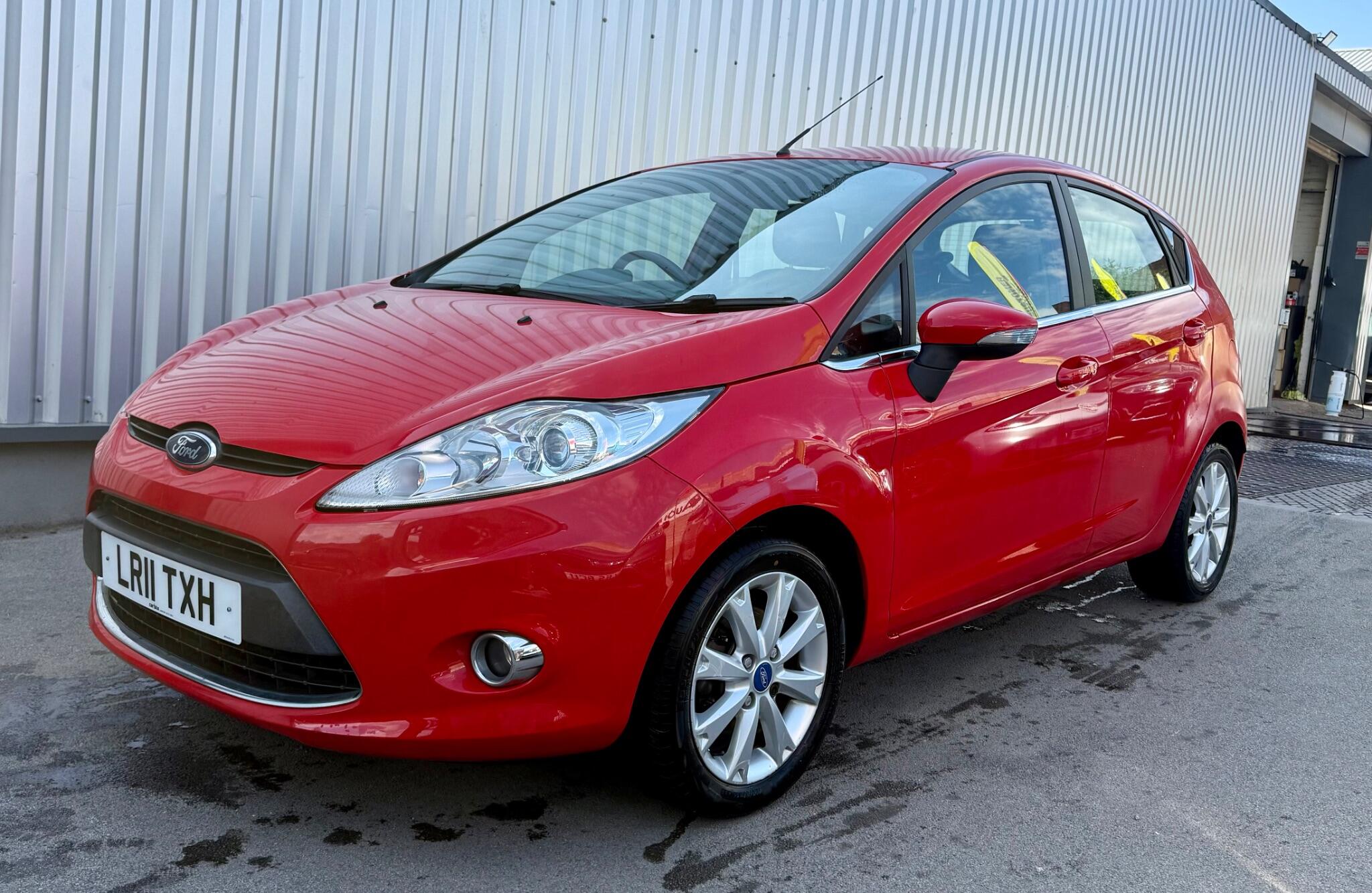 Ford Fiesta view 6