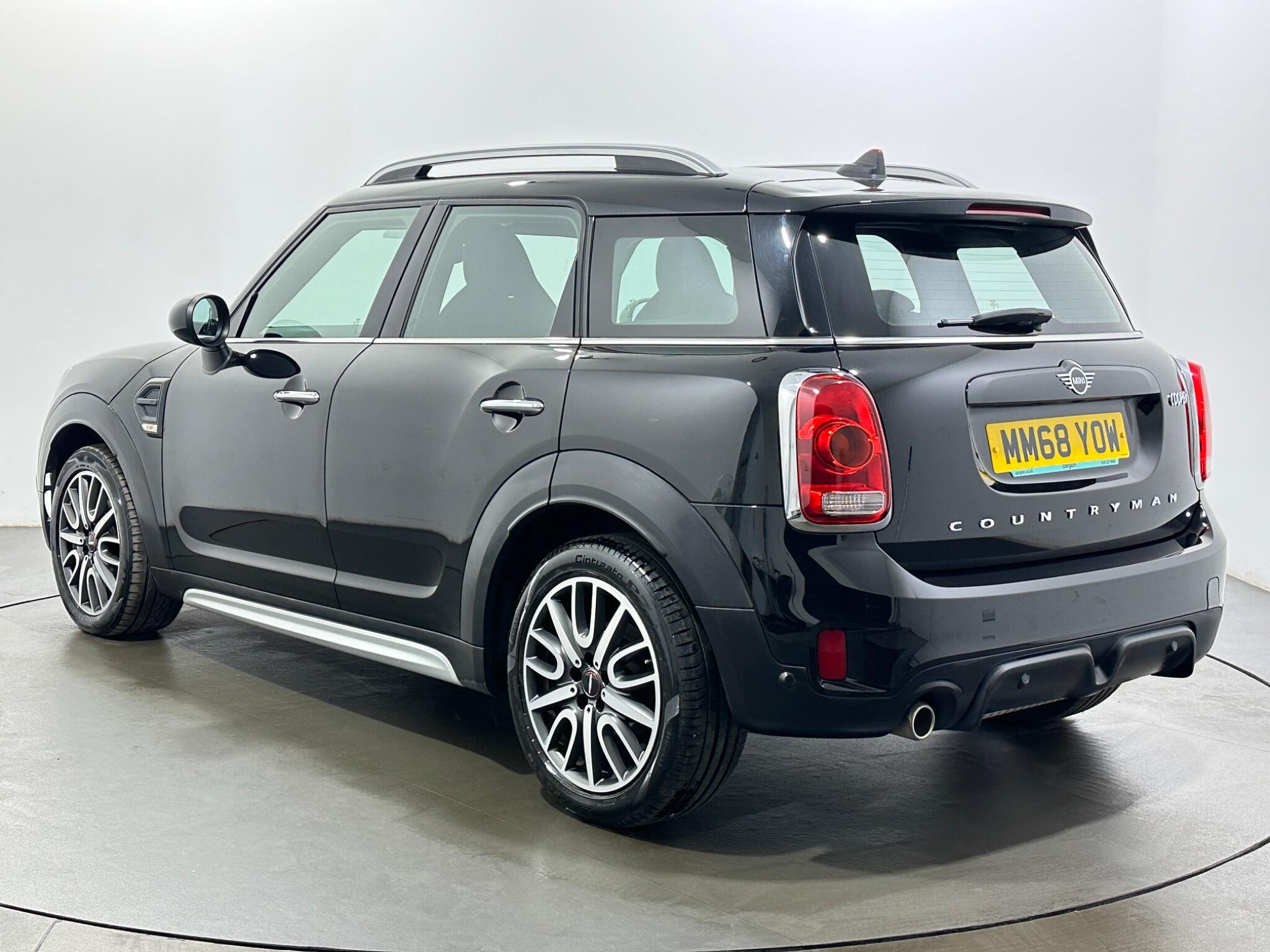 Mini Countryman view 6