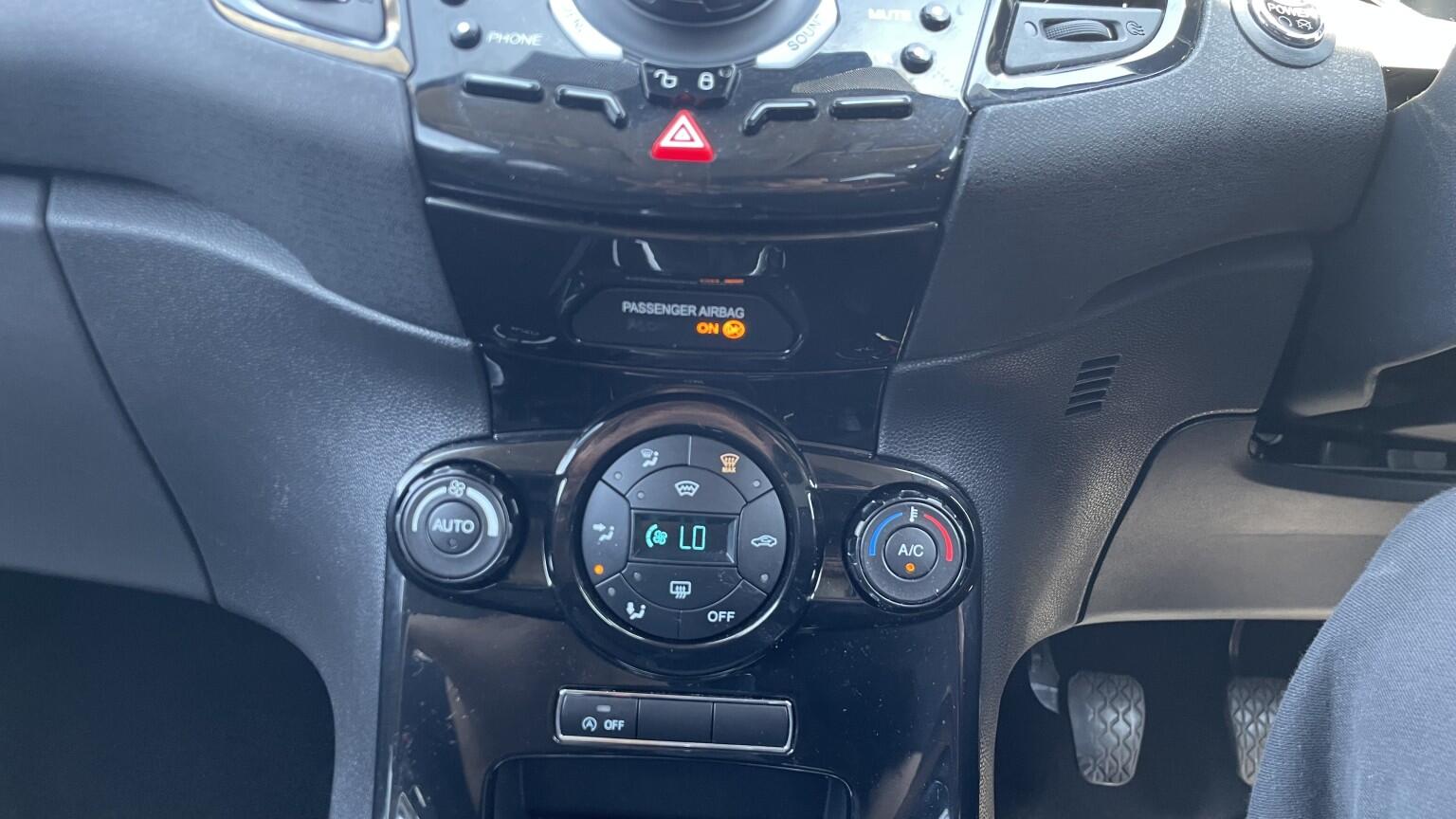 Ford Fiesta view 44