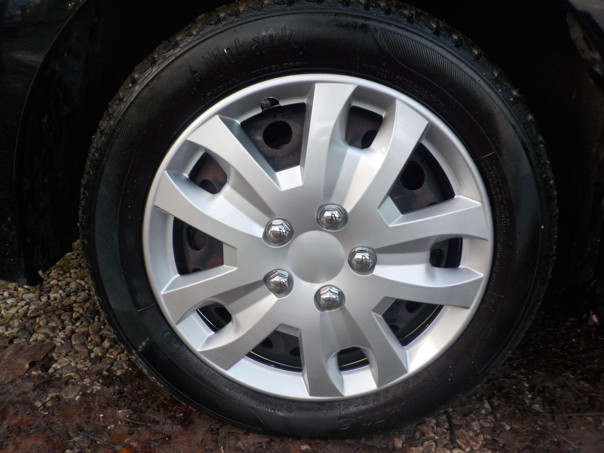 Toyota AYGO 1.0 VVT-i Move Euro 5 5dr