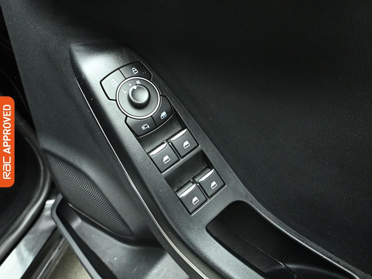 Ford Puma view 25