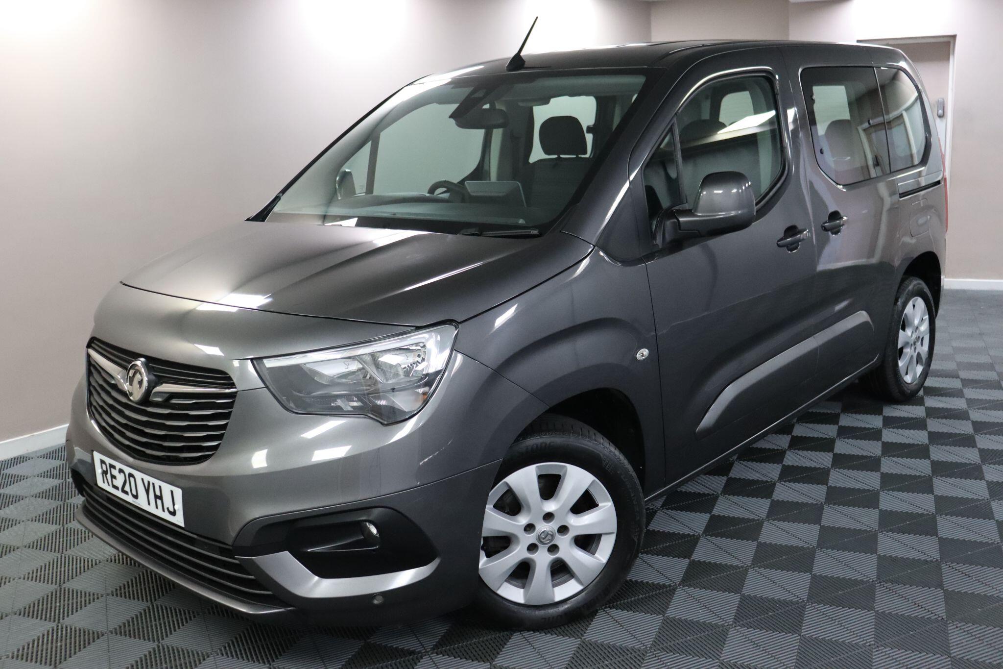 Vauxhall Combo Life view 20