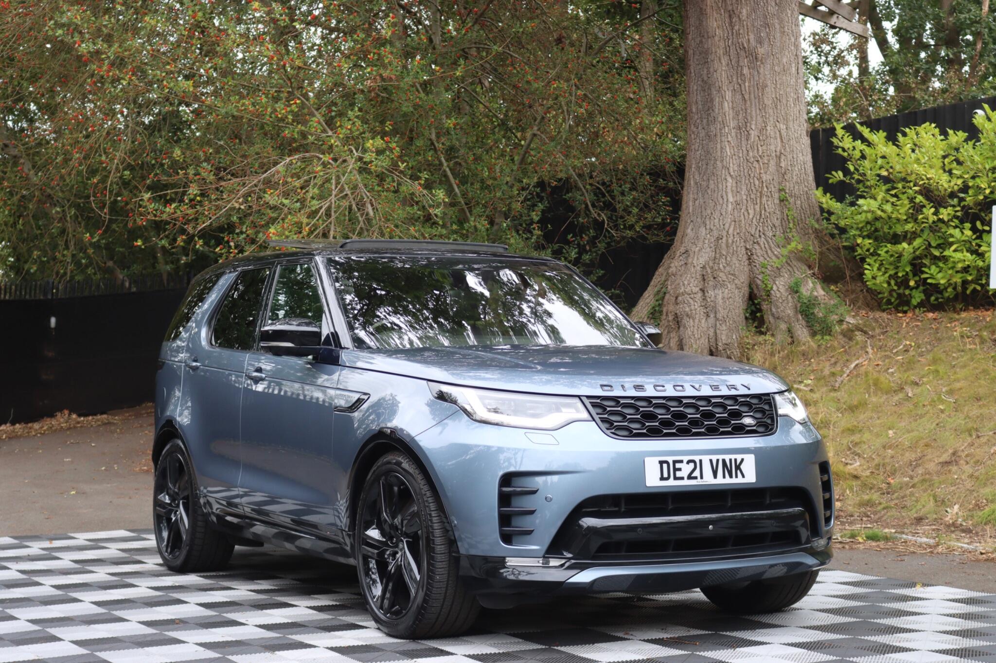 Land Rover Discovery view 25