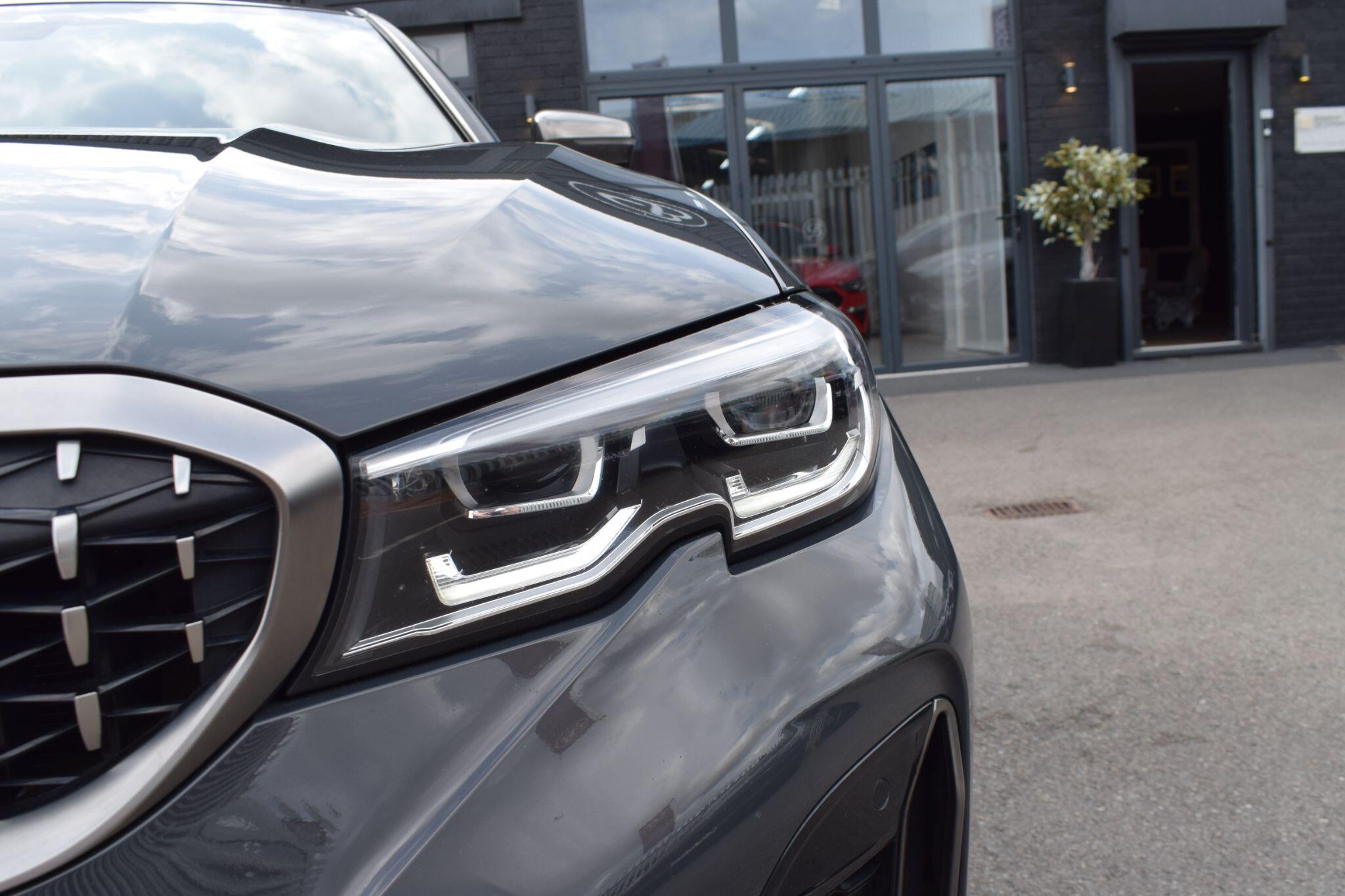 BMW 3 Series view 43