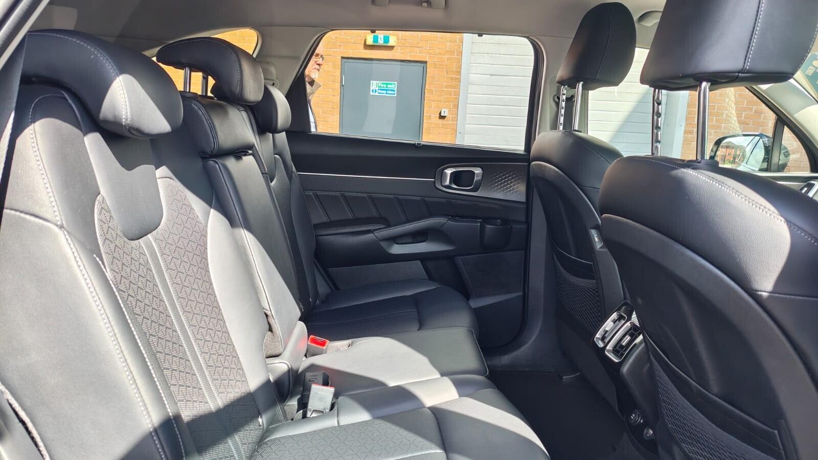 Kia Sorento view 26