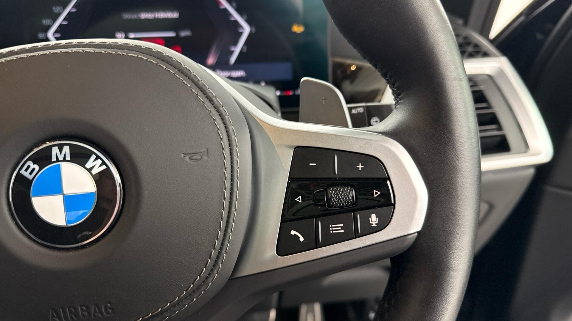 BMW X5 view 19