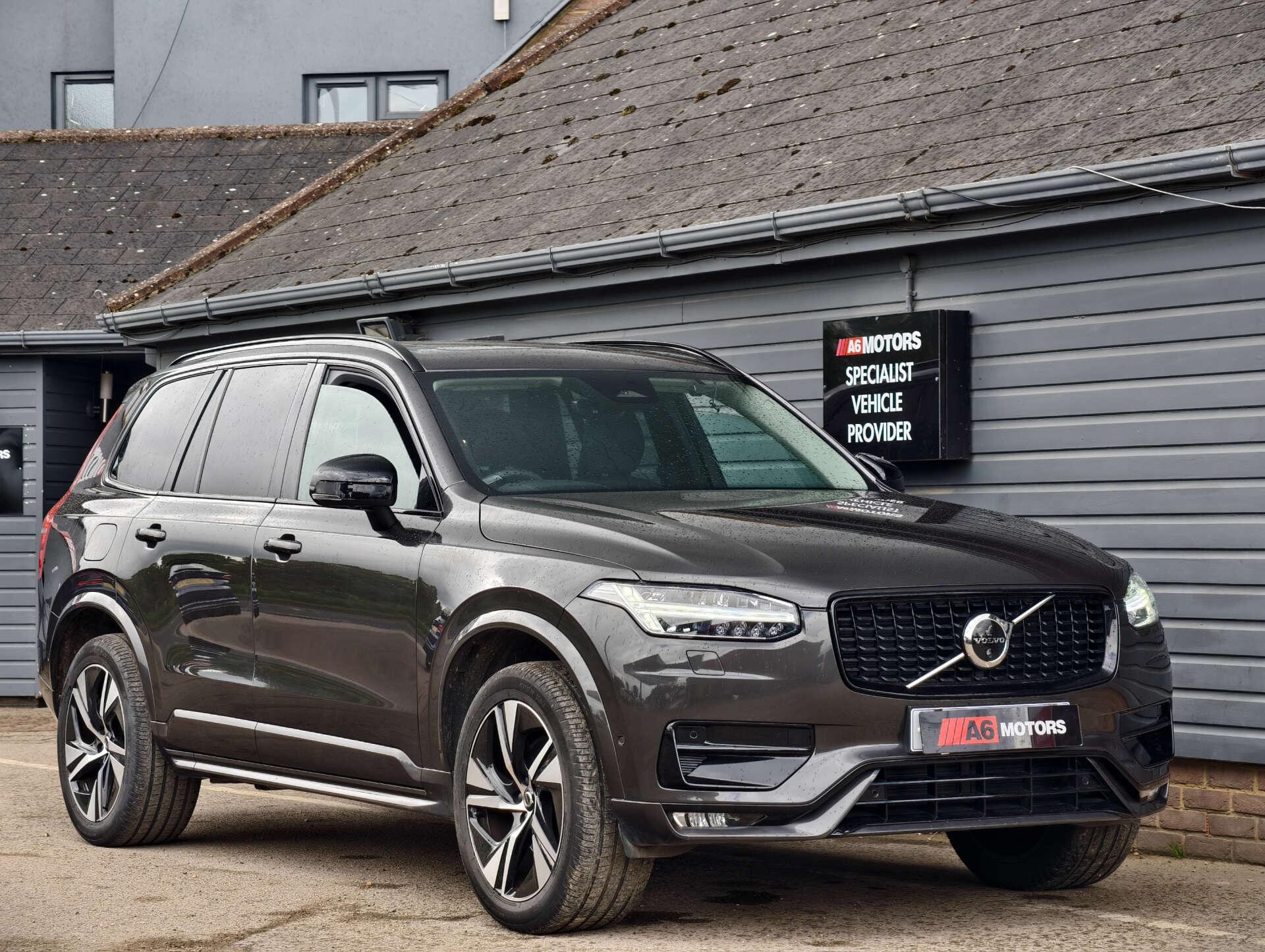 Volvo XC90 view 13