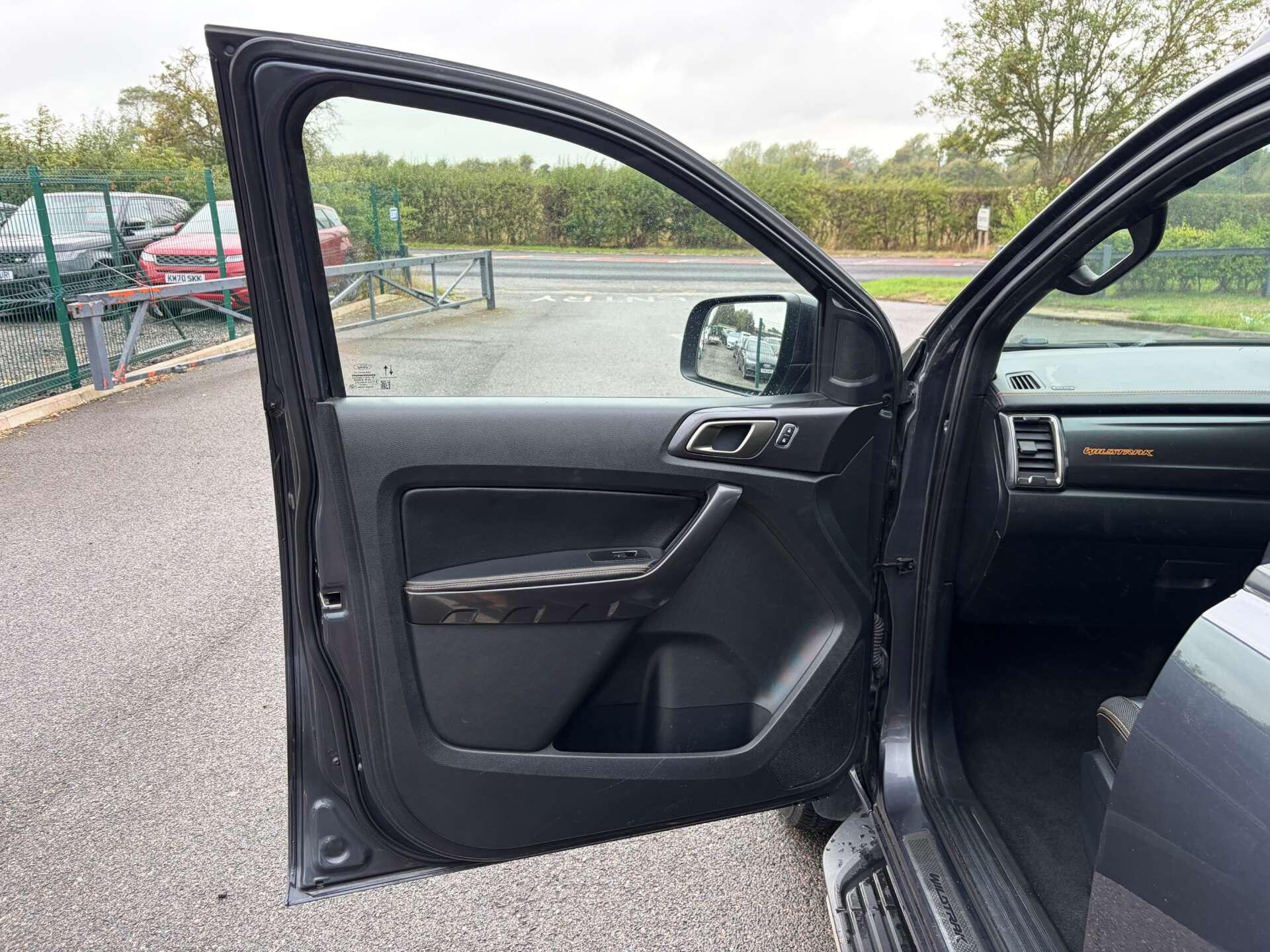 Ford Ranger view 14