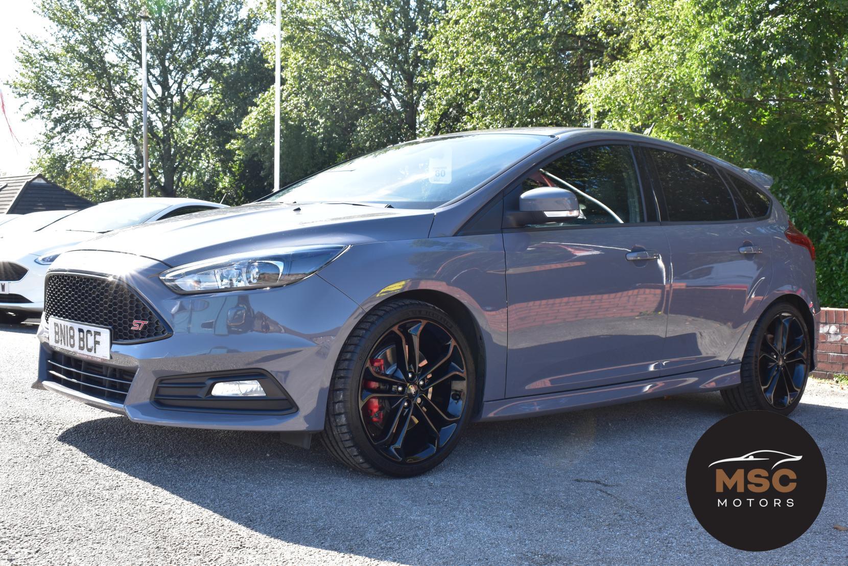 Ford Focus view 6