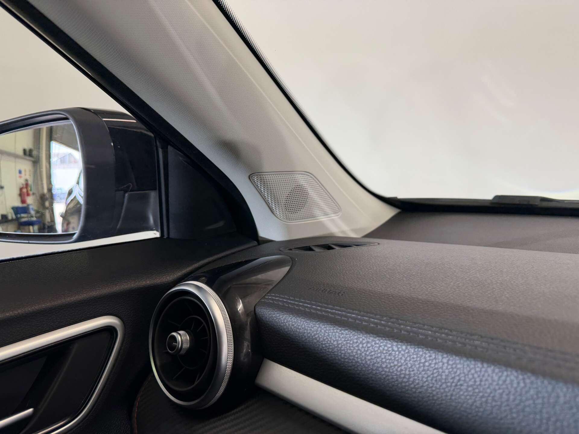 MG ZS view 35