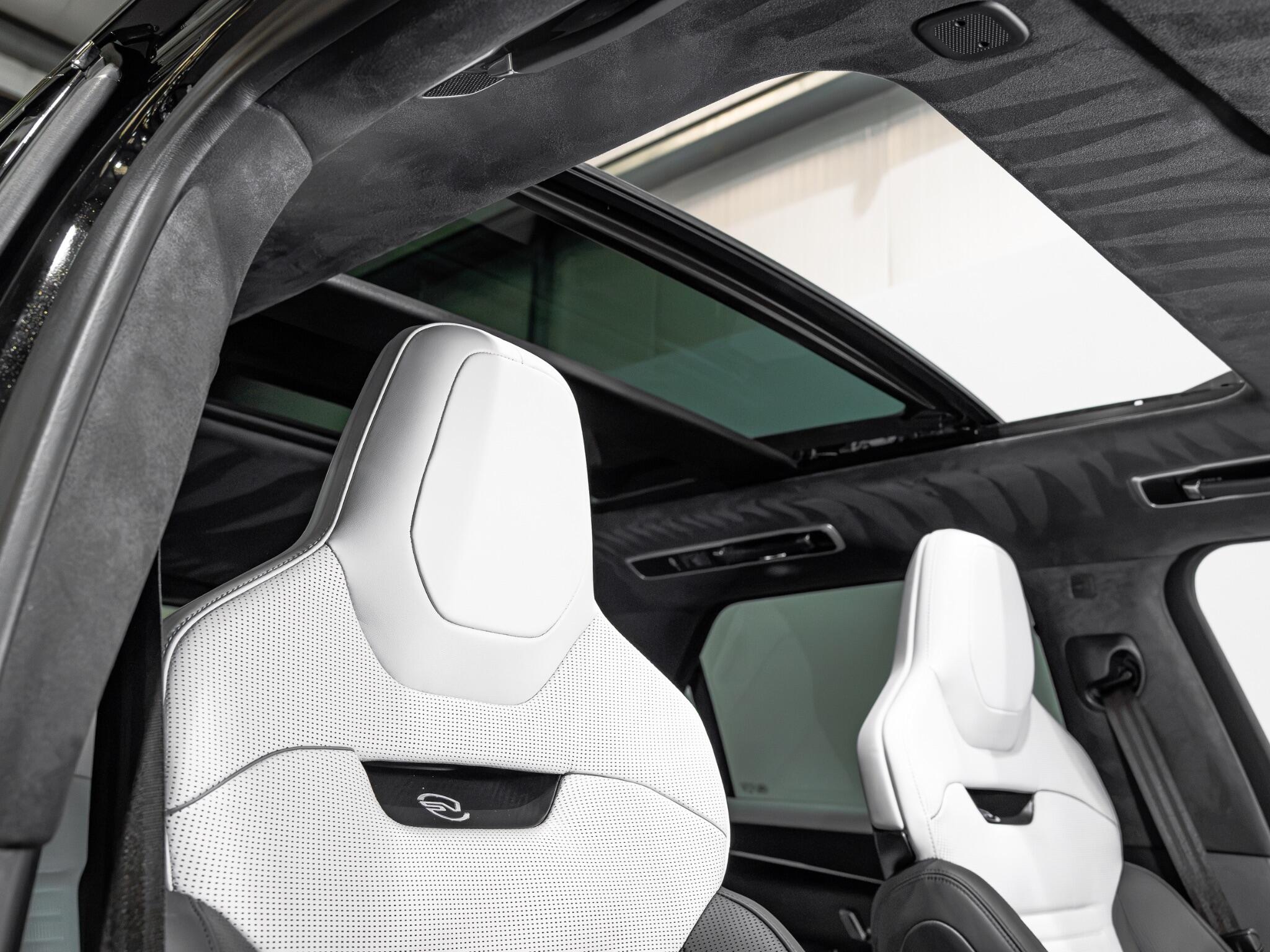 Land Rover Range Rover Sport view 30