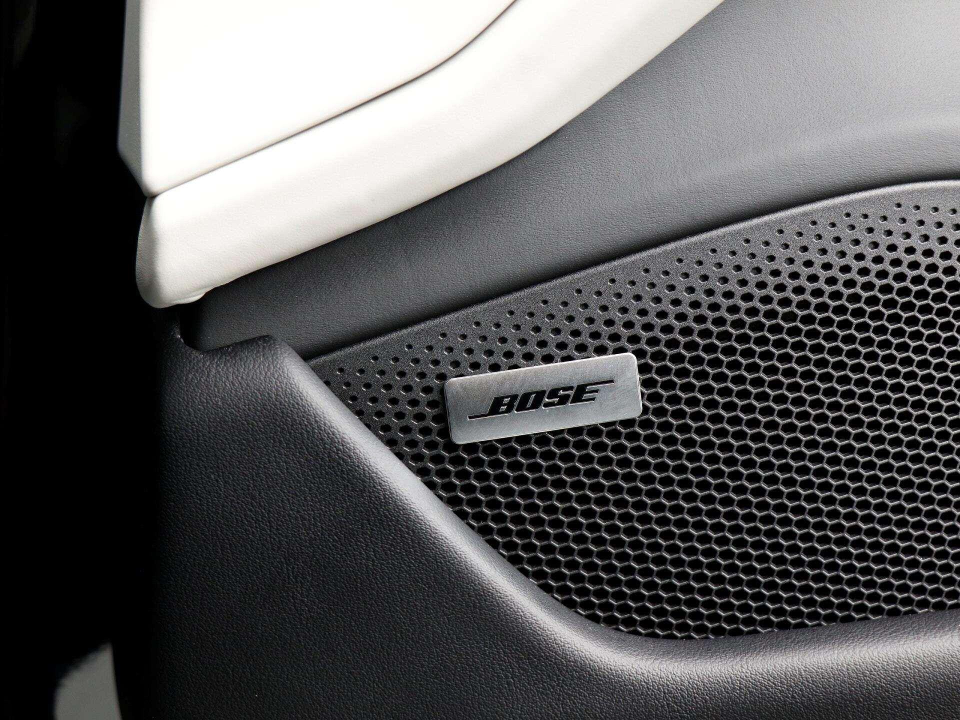Porsche Taycan view 21