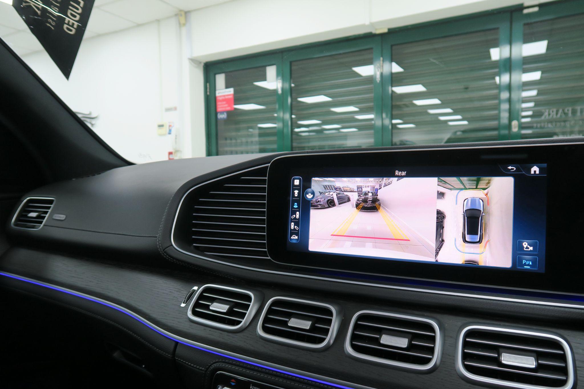 Mercedes-Benz Gle view 15