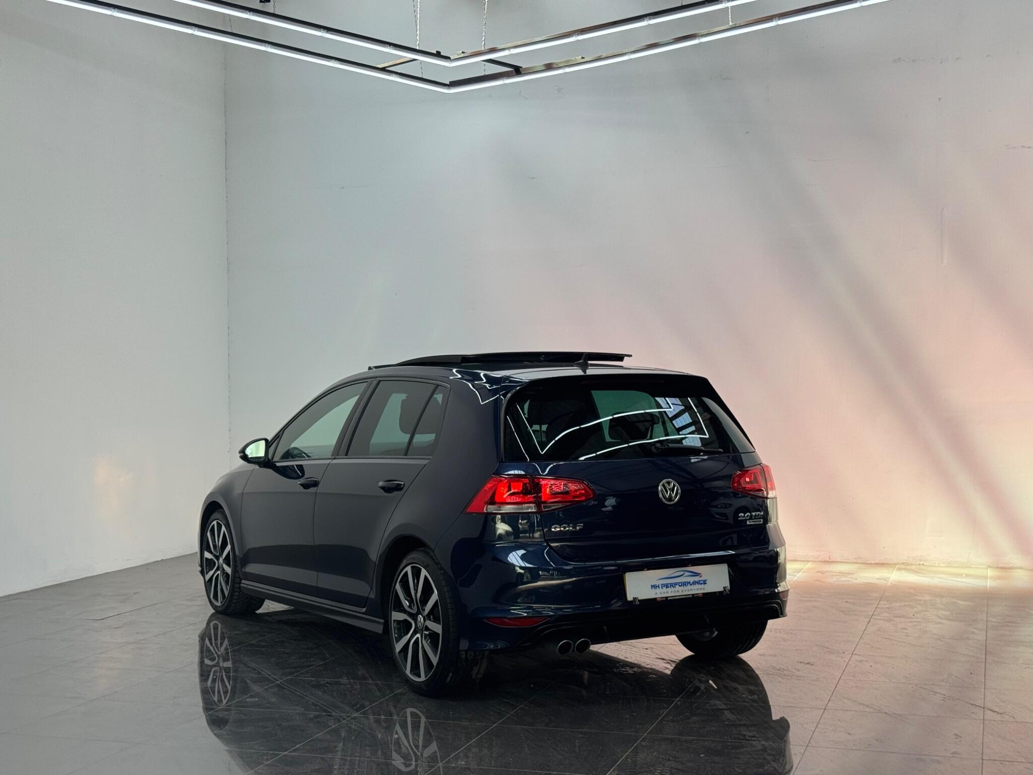 Volkswagen Golf view 17