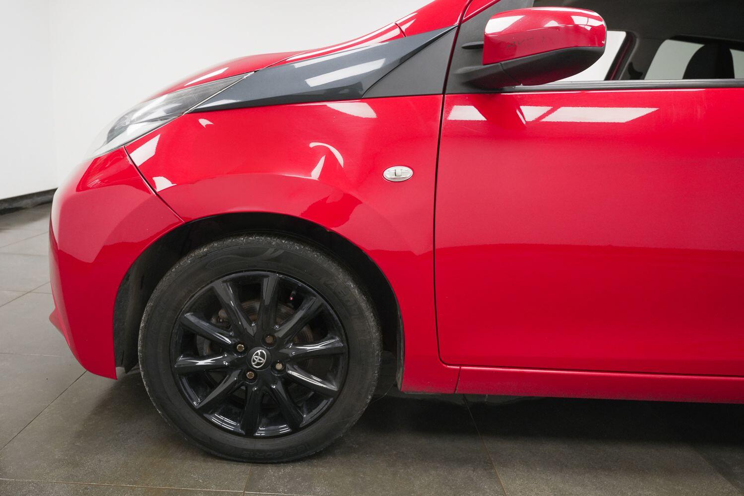 Toyota Aygo view 11