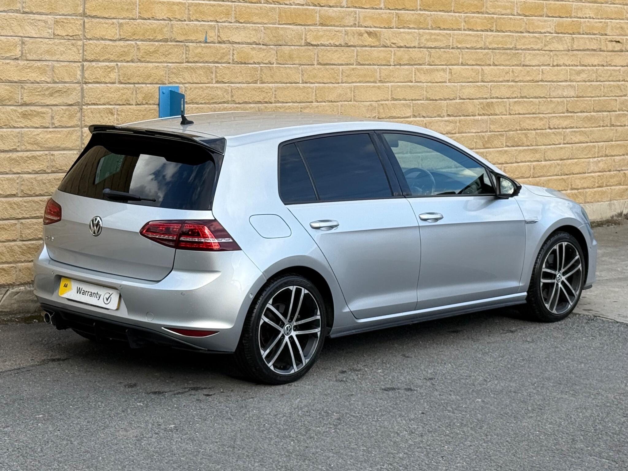 Volkswagen Golf view 7